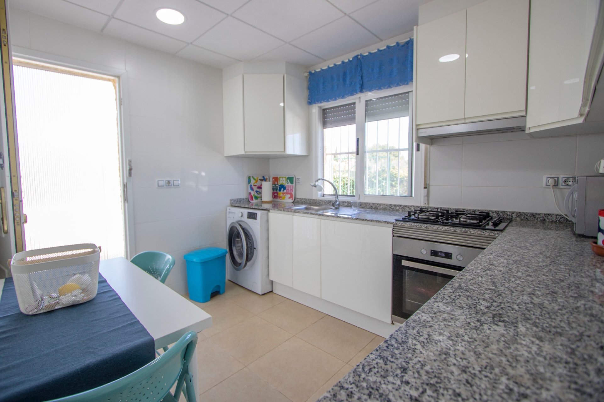 Resale - Country Property -
Albatera