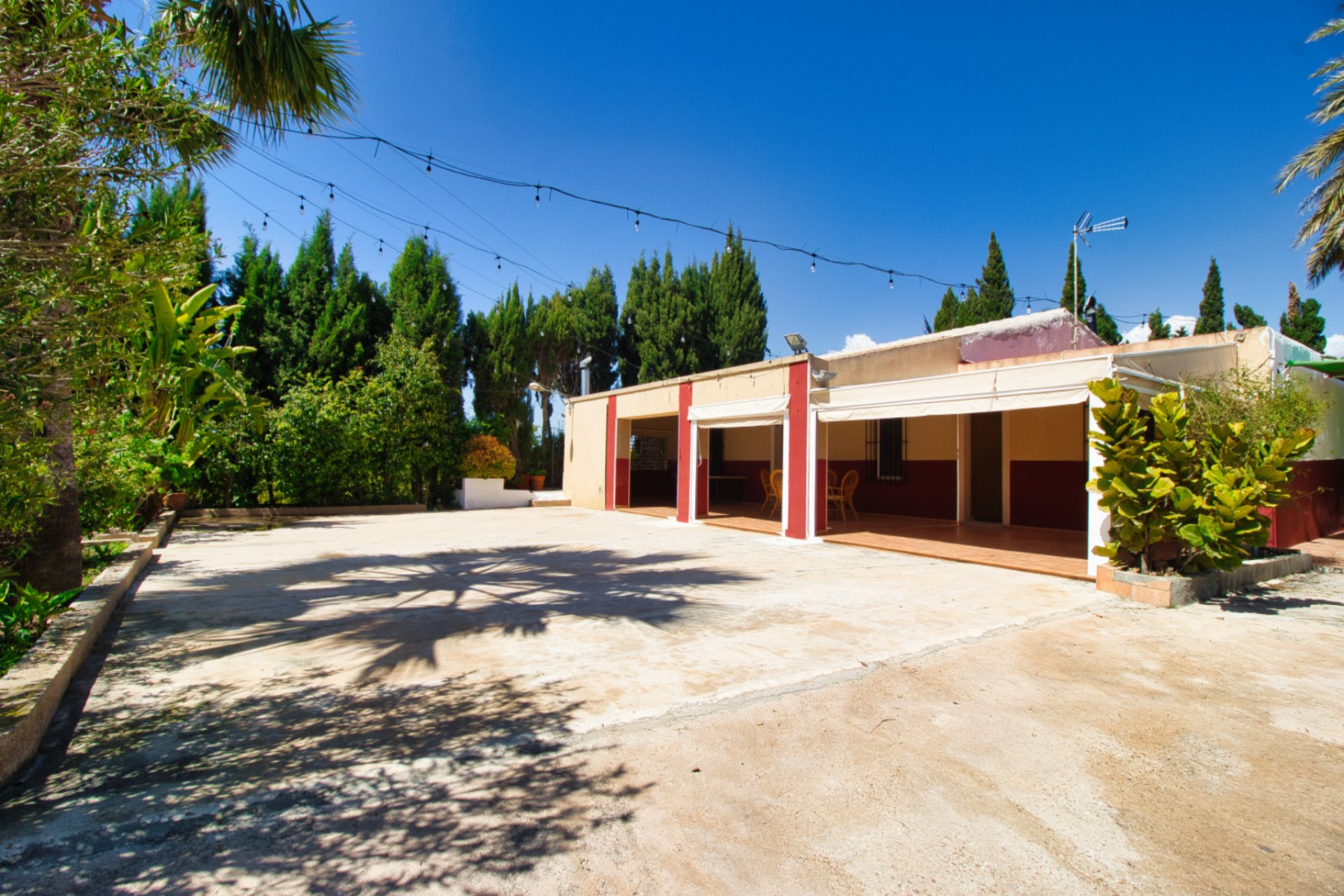 Resale - Country Property -
Albatera