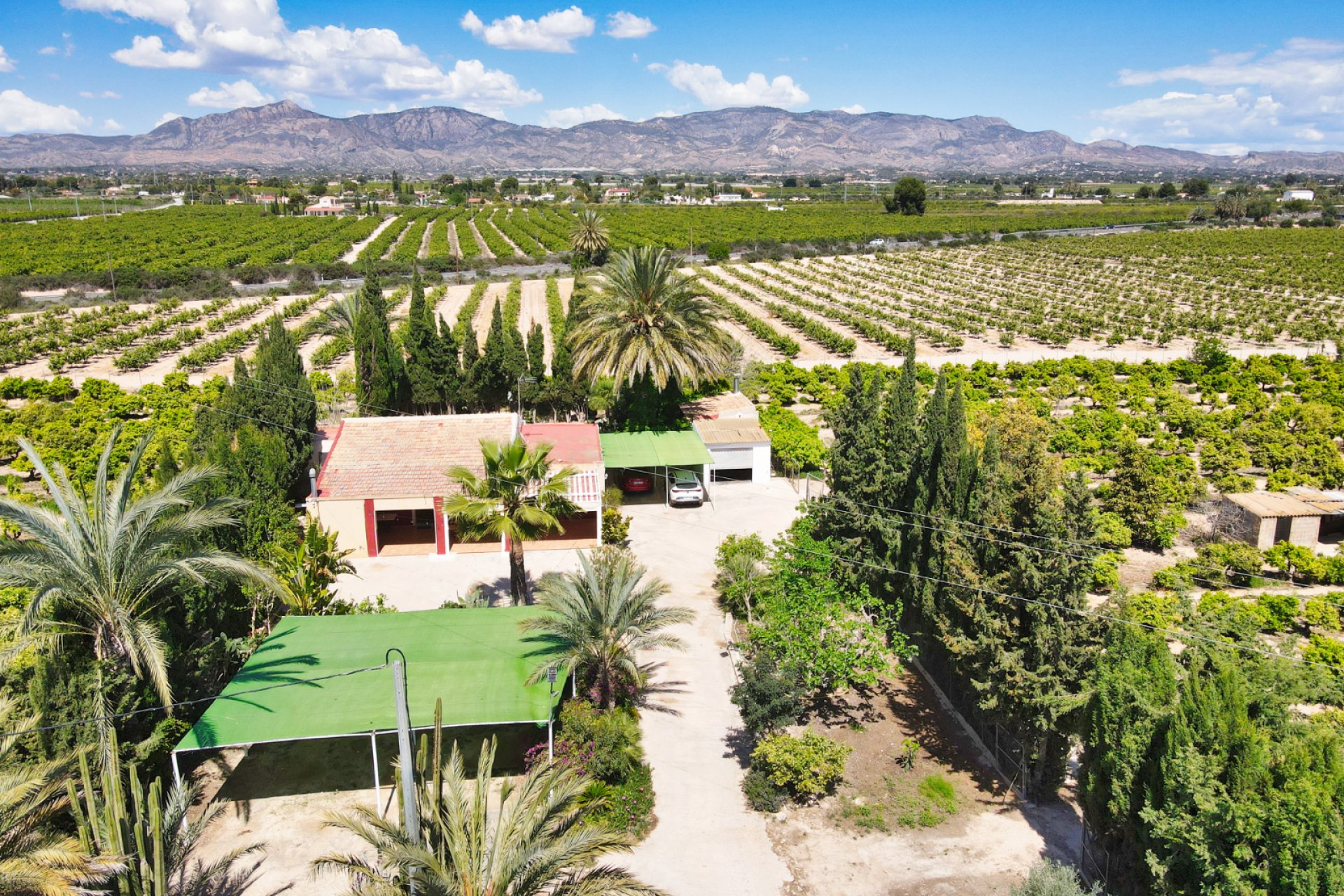 Resale - Country Property -
Albatera