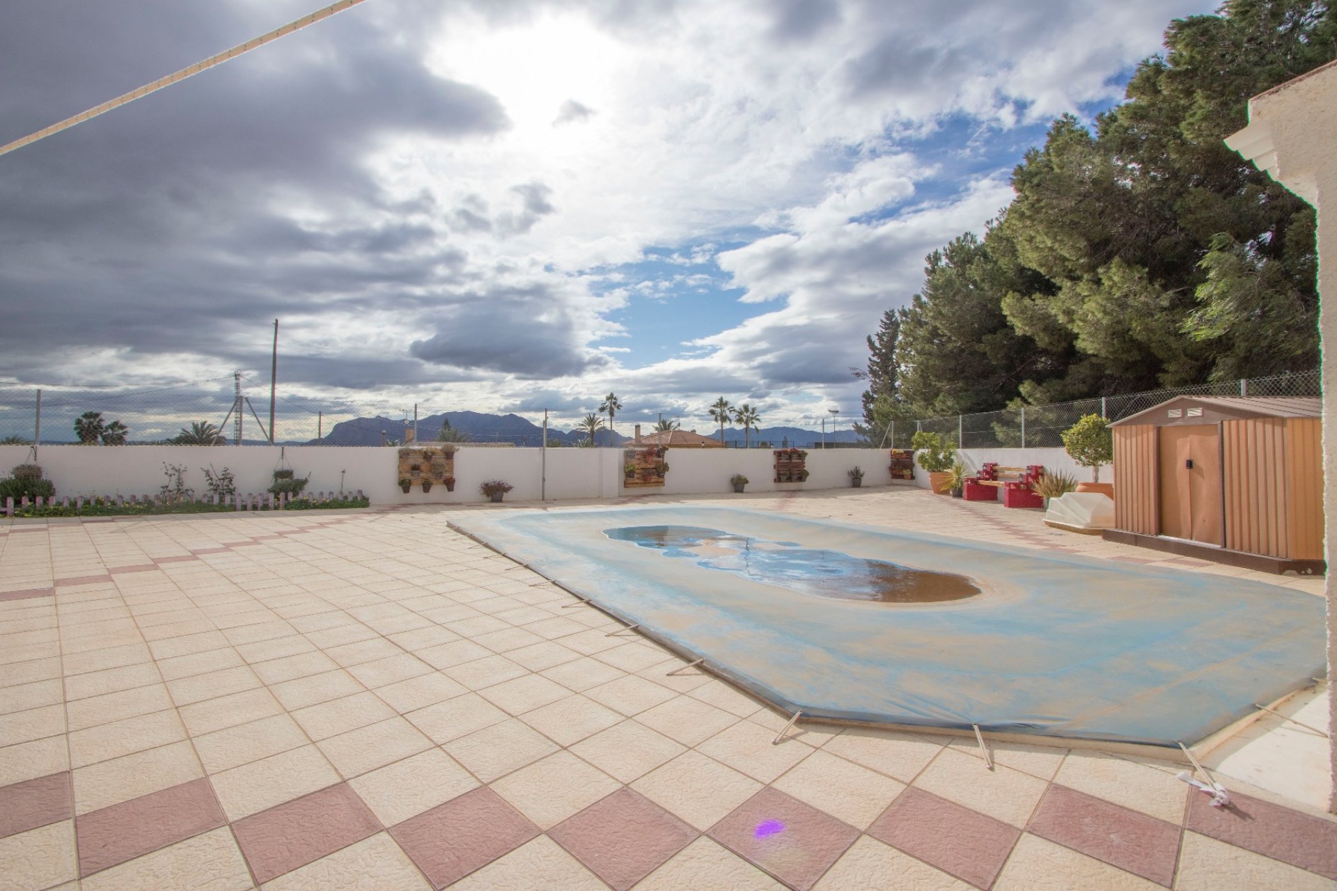 Resale - Country Property -
Albatera