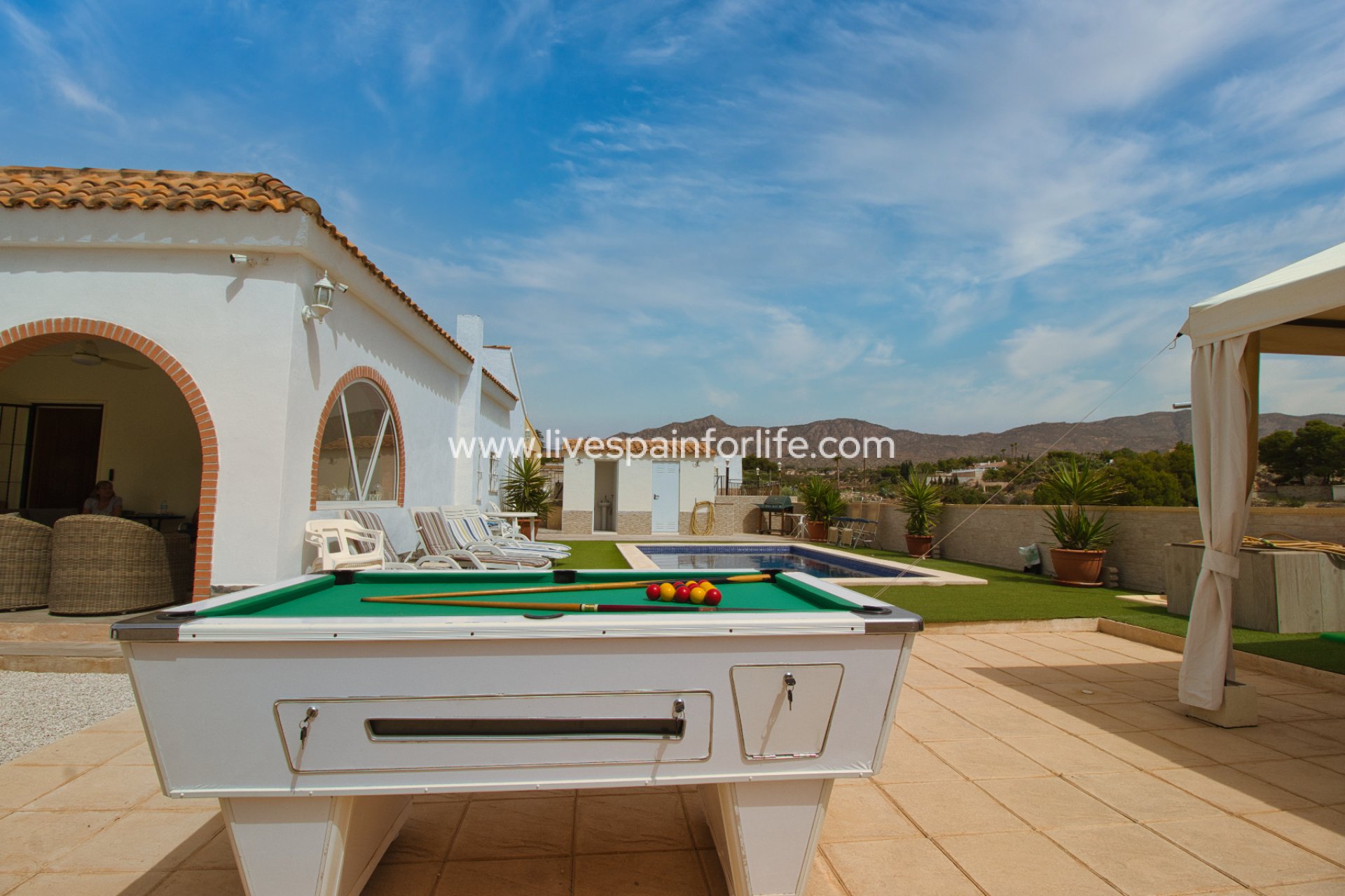 Resale - Country Property -
Albatera