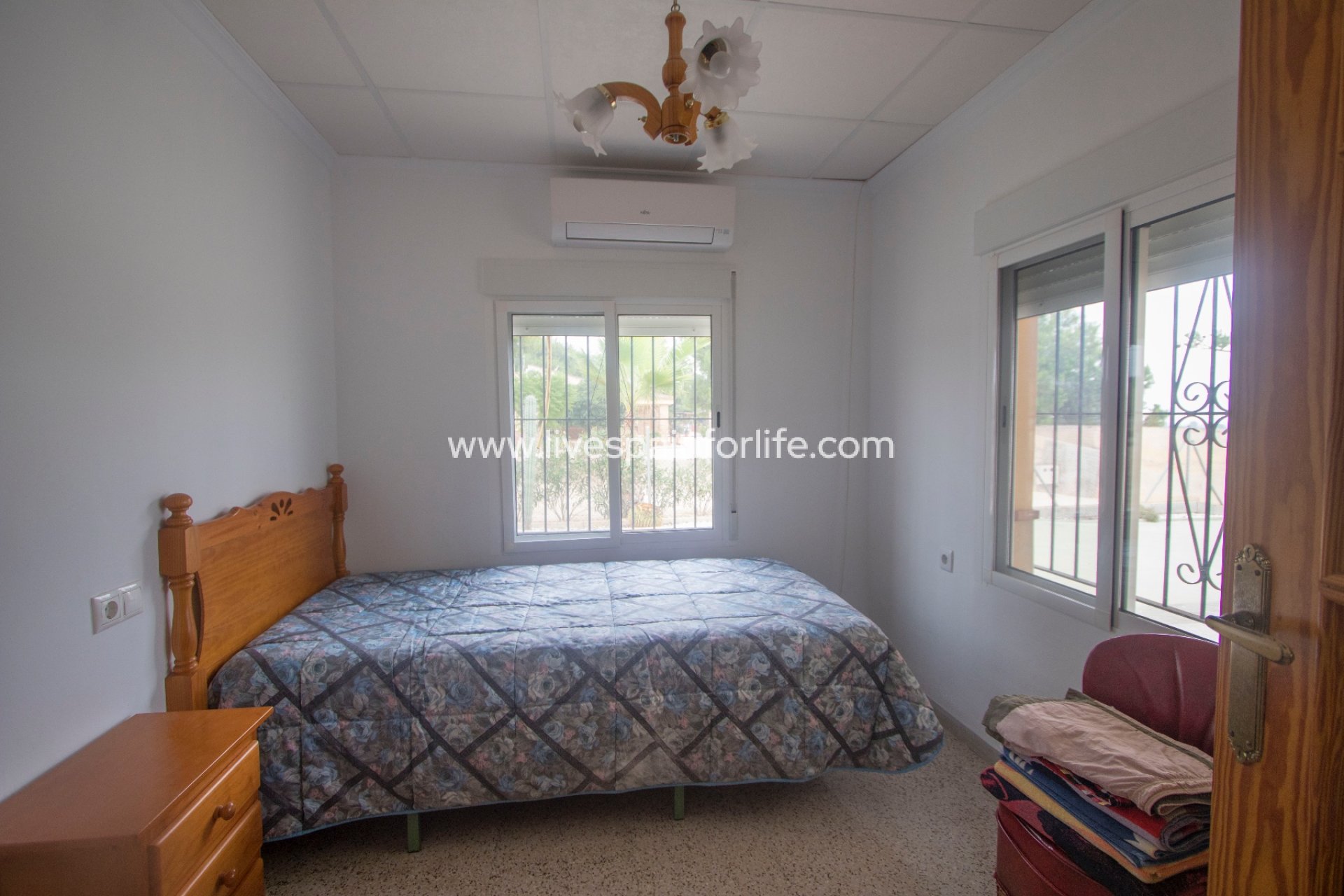 Resale - Country Property -
Albatera