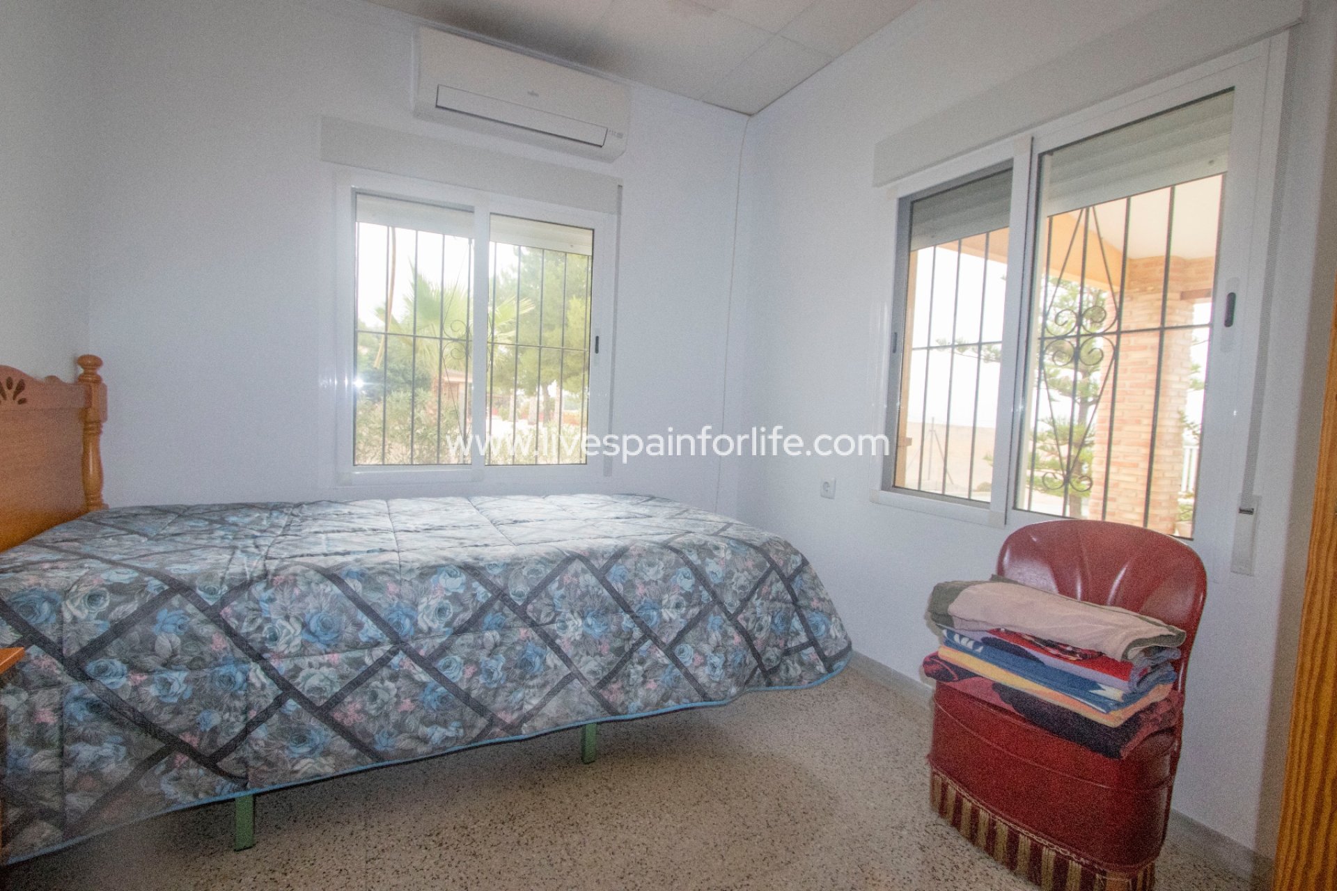 Resale - Country Property -
Albatera