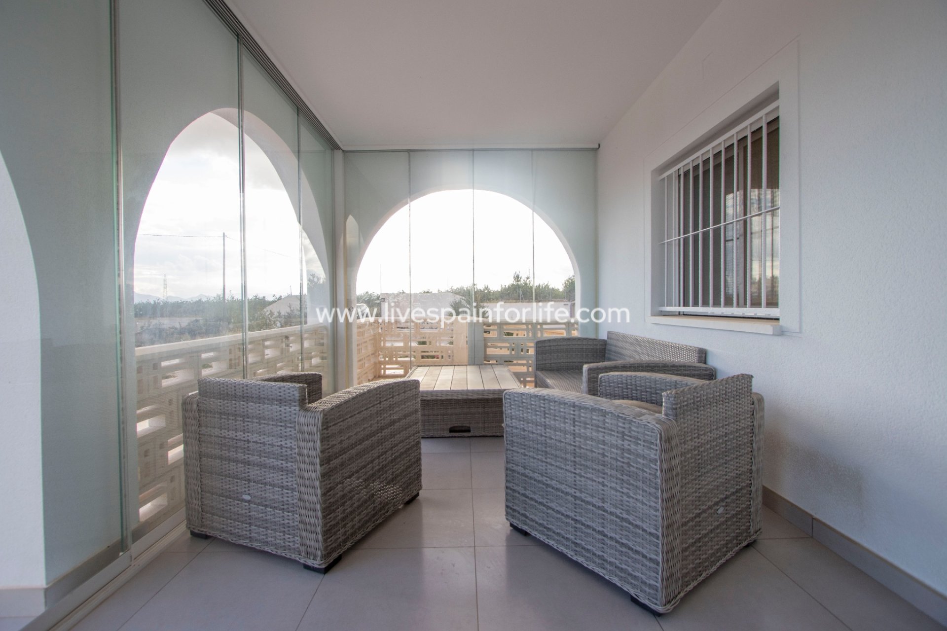 Resale - Country Property -
Albatera