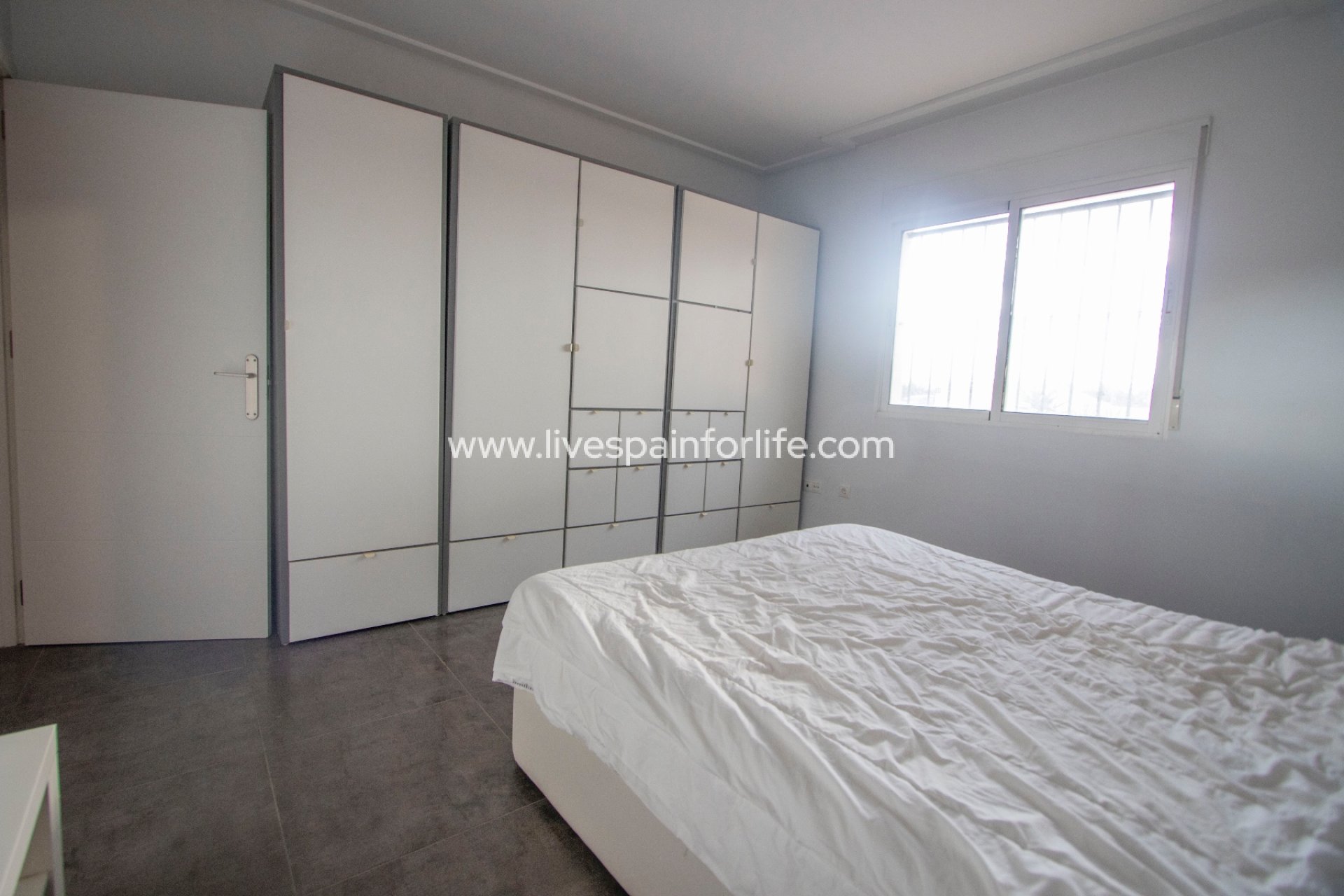 Resale - Country Property -
Albatera