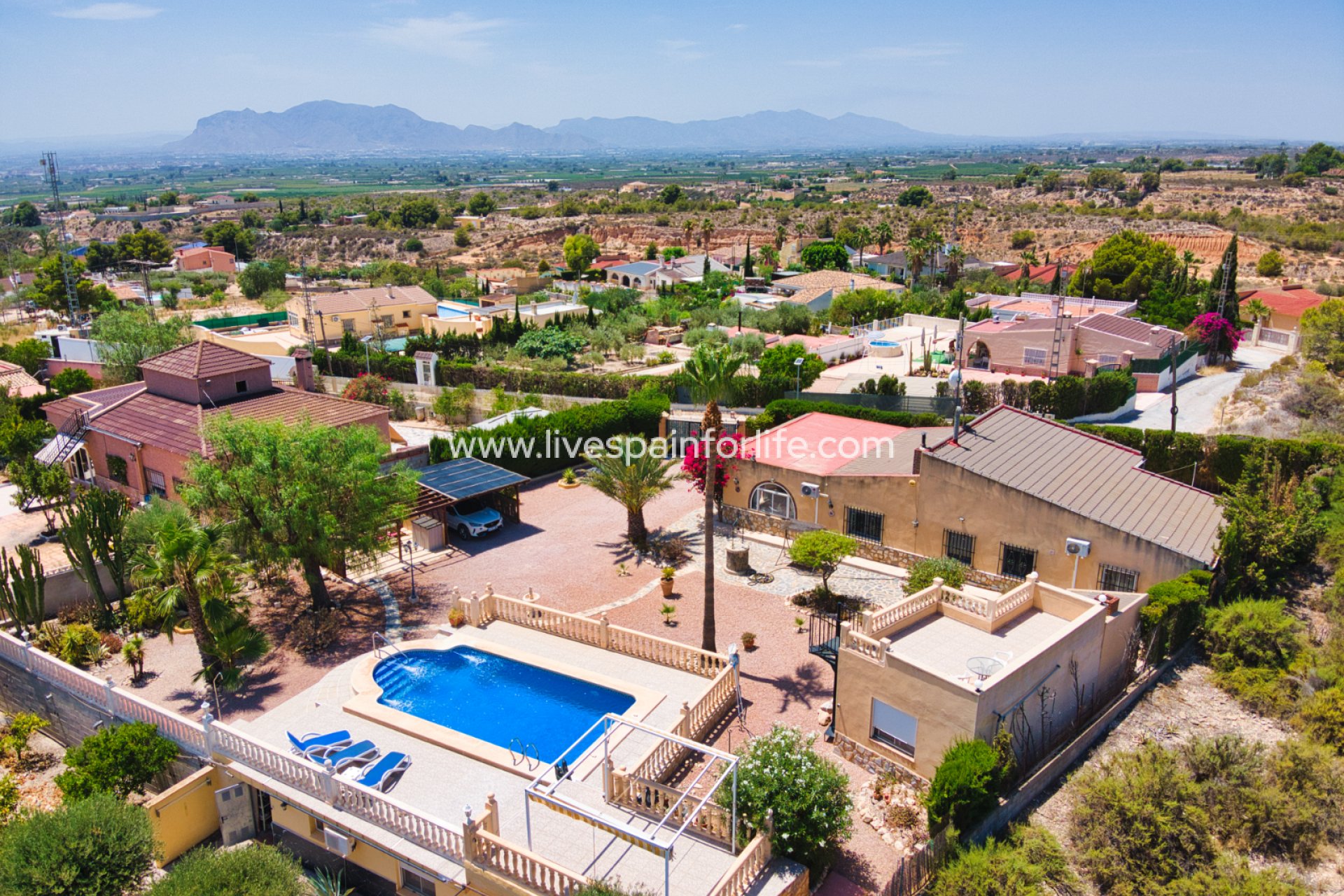 Resale - Country Property -
Albatera