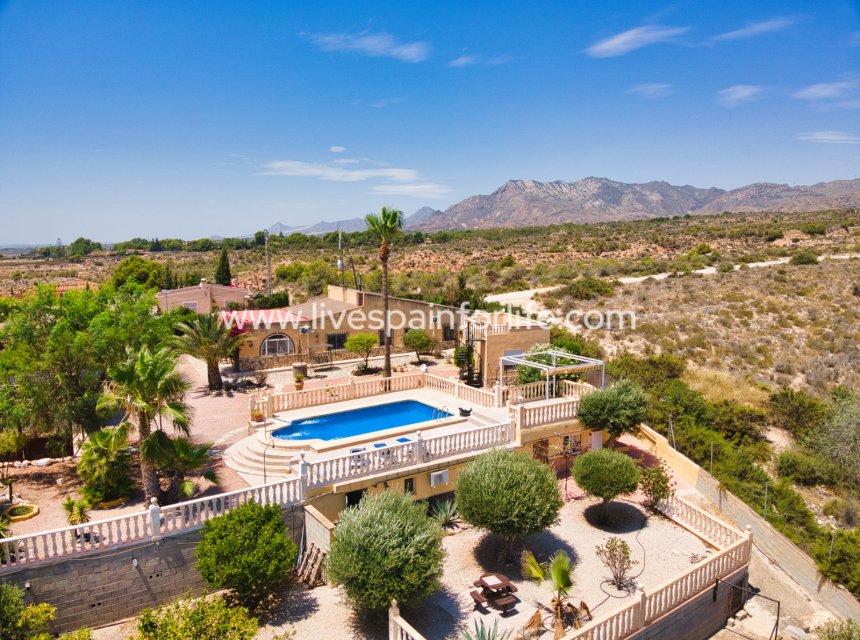 Resale - Country Property -
Albatera