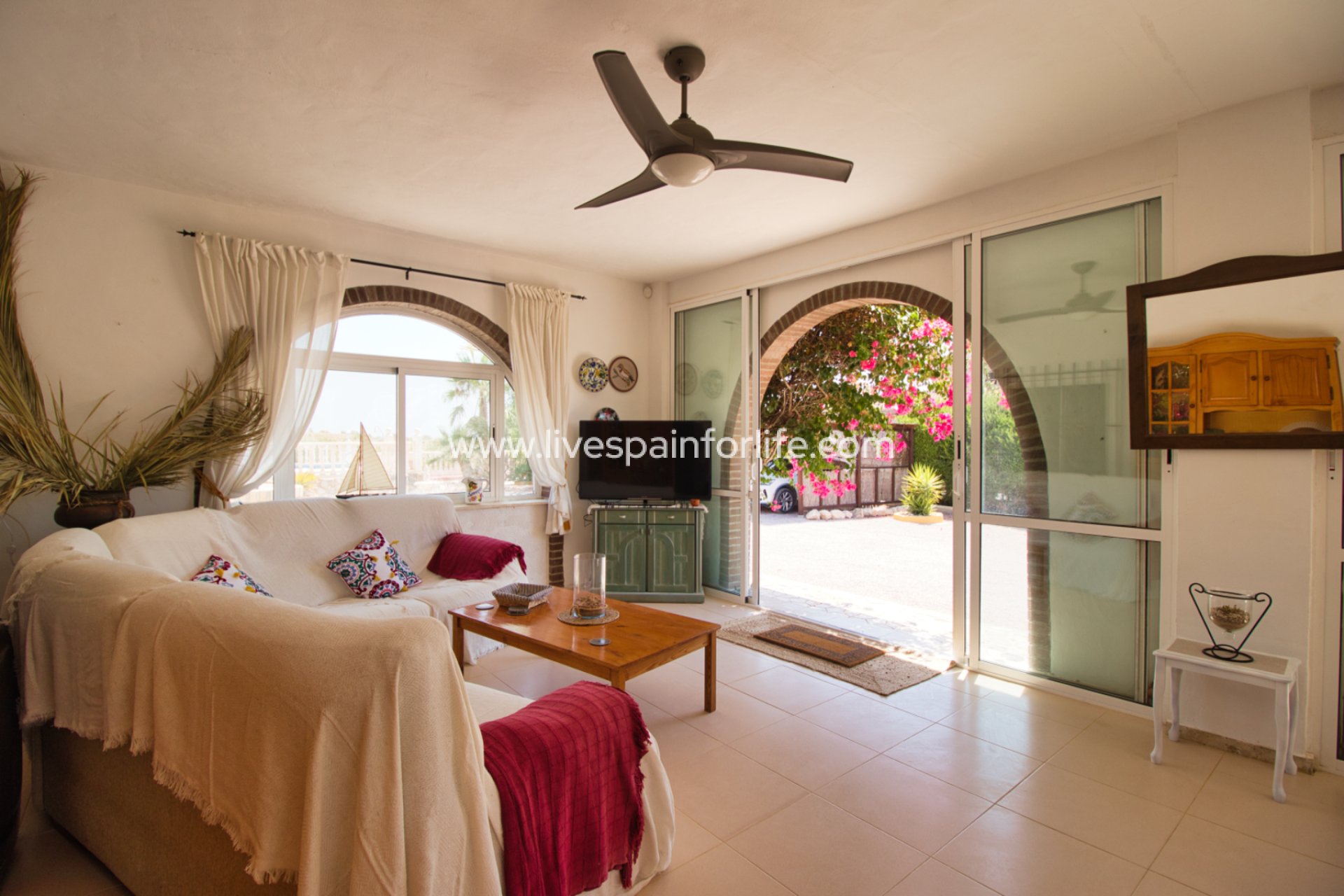 Resale - Country Property -
Albatera