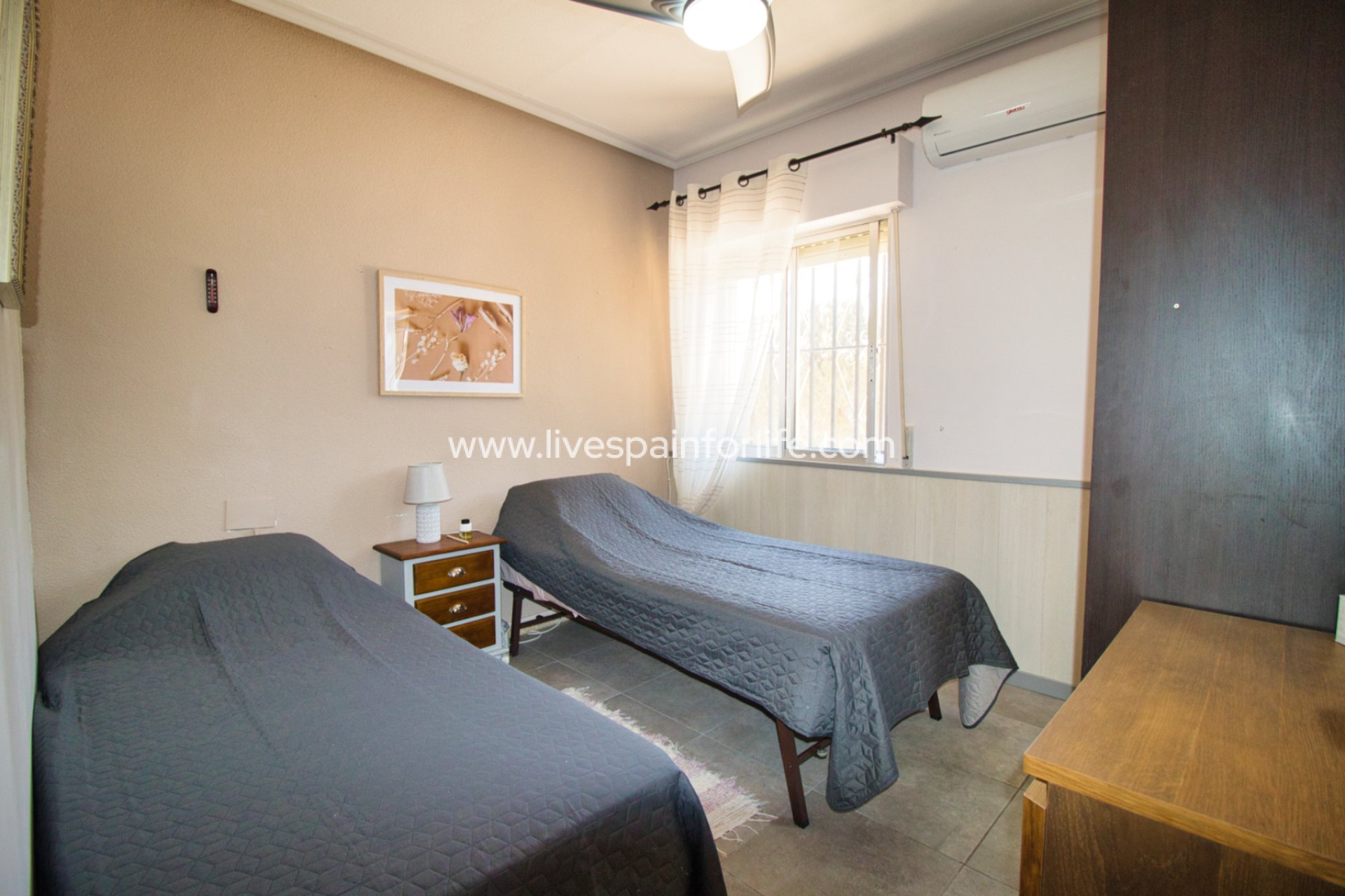 Resale - Country Property -
Albatera