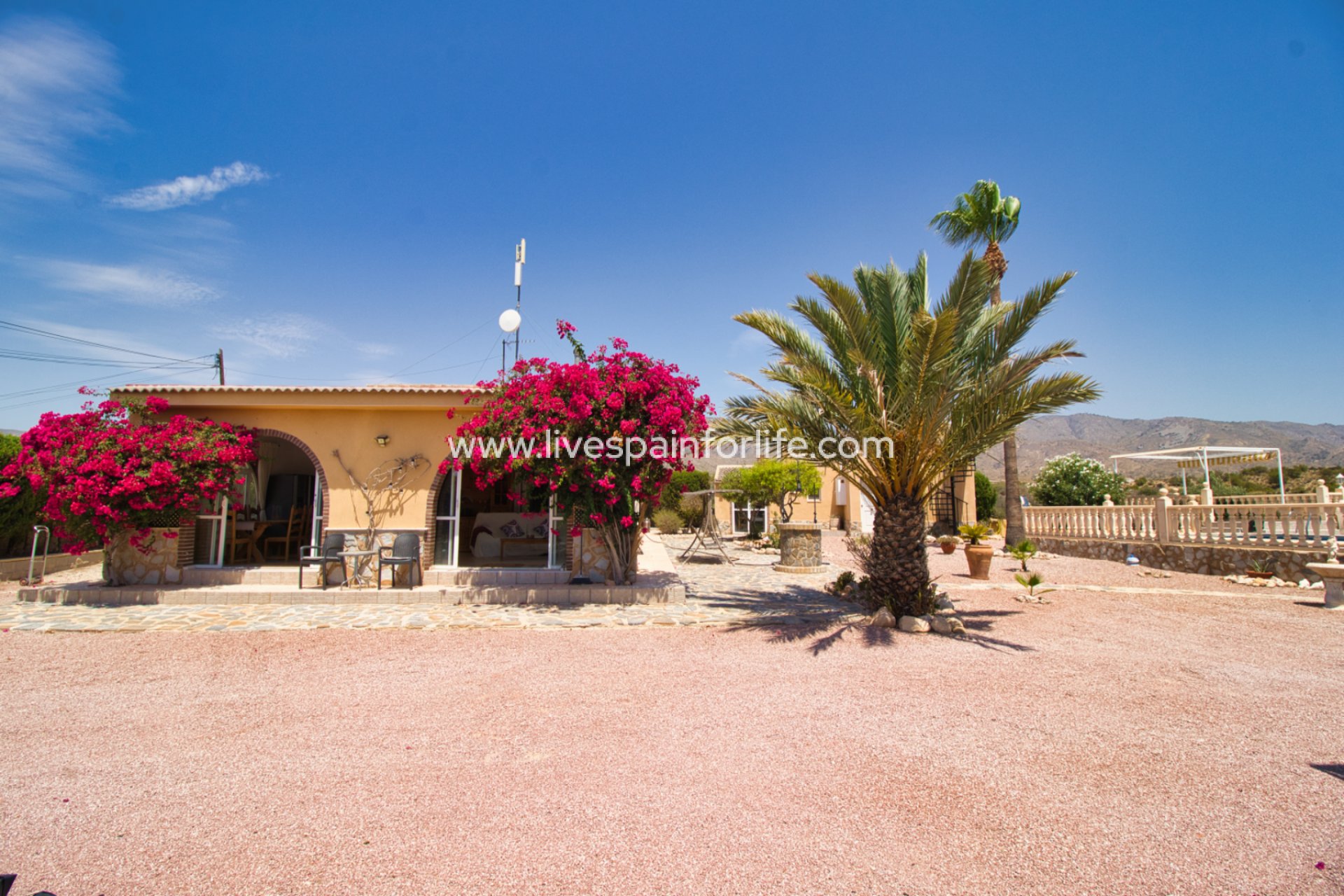 Resale - Country Property -
Albatera