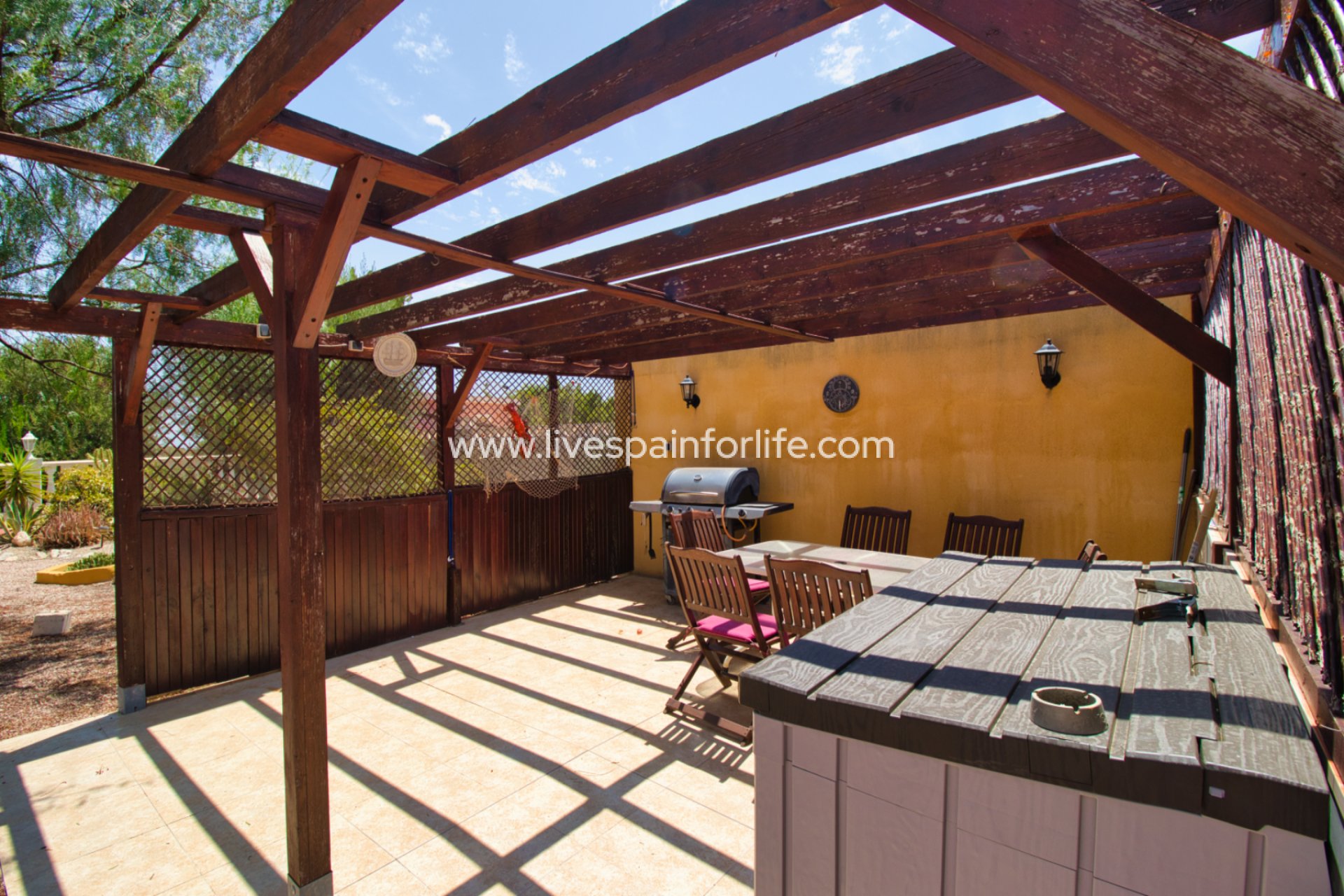 Resale - Country Property -
Albatera