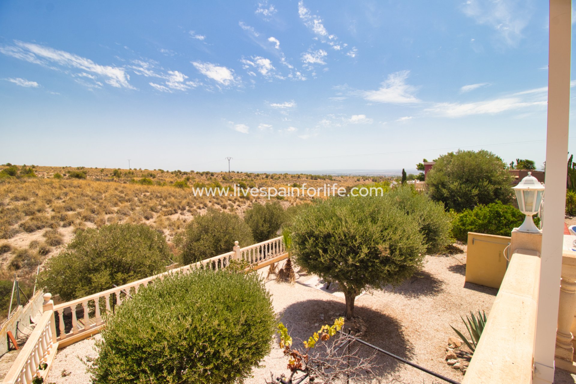 Resale - Country Property -
Albatera