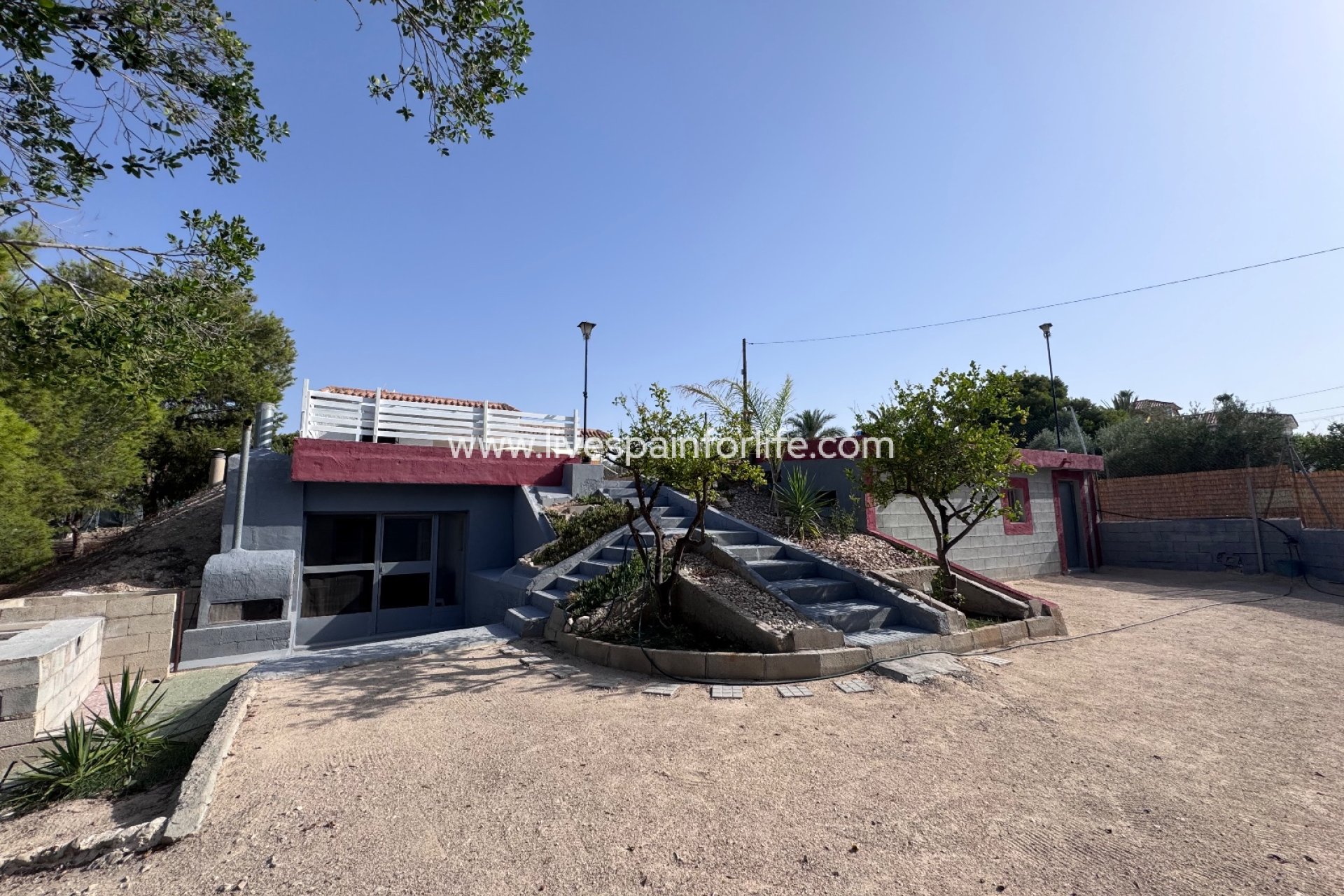 Resale - Country Property -
Albatera