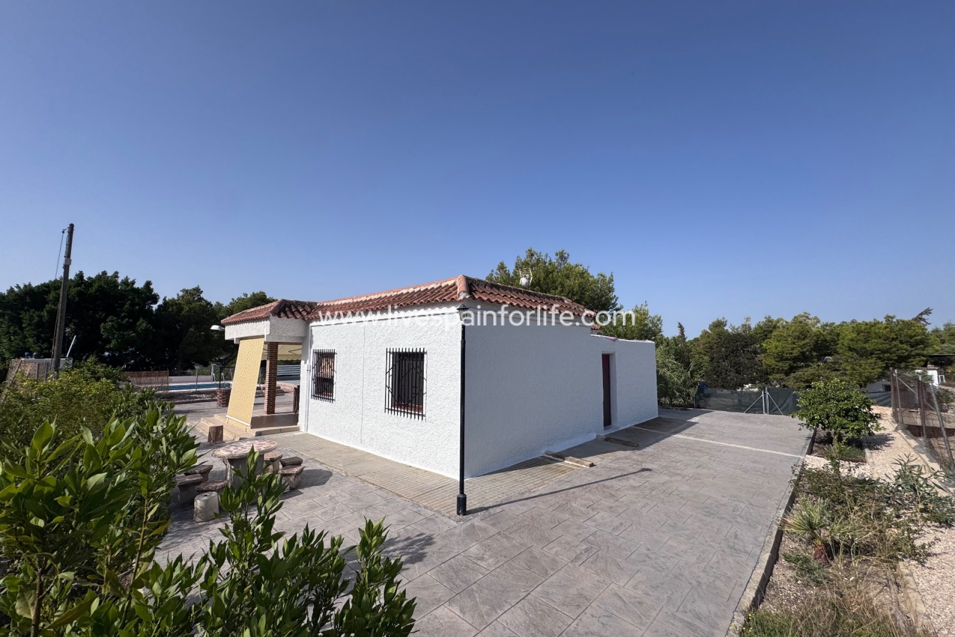 Resale - Country Property -
Albatera