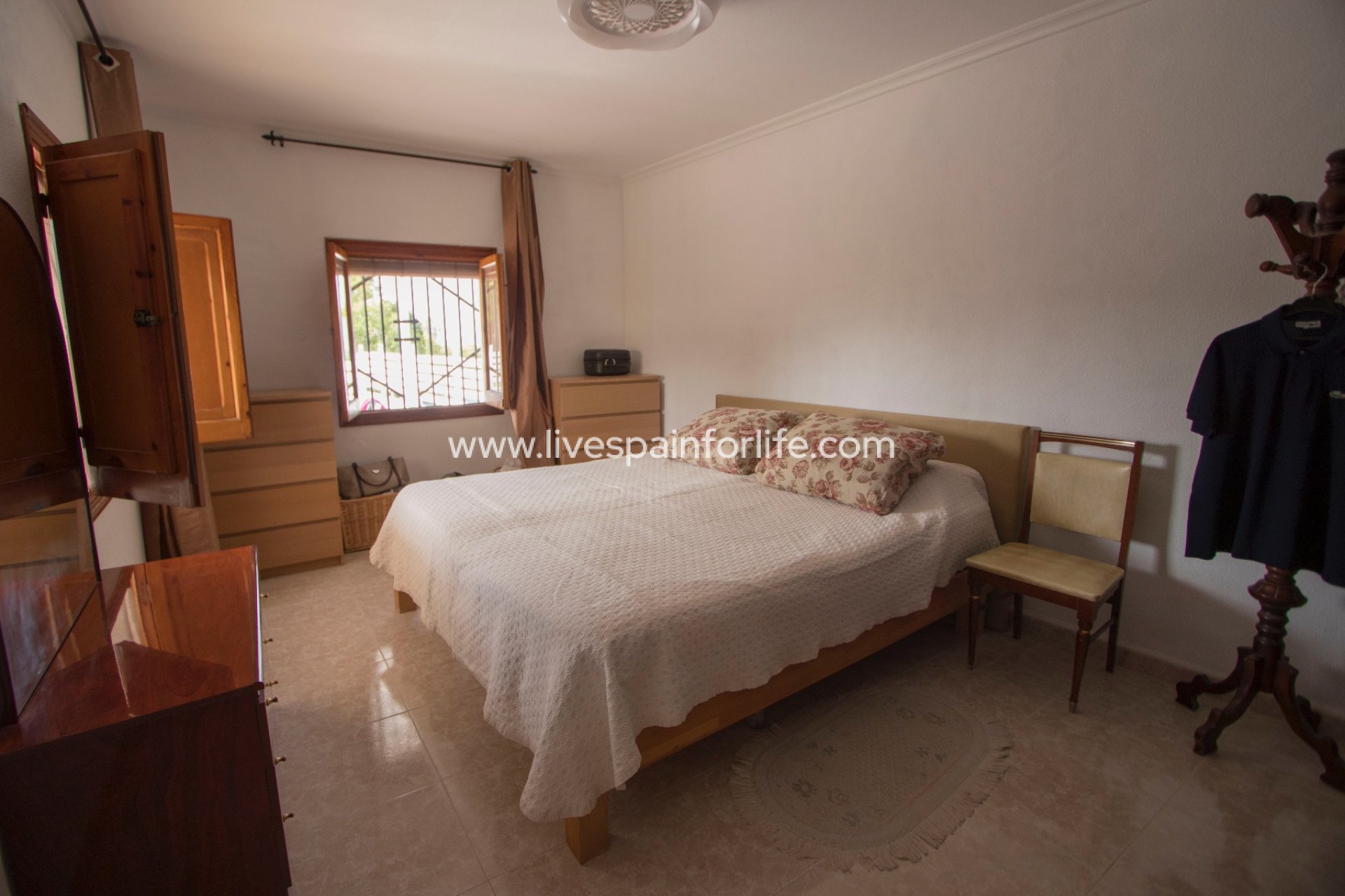 Resale - Country Property -
Albatera