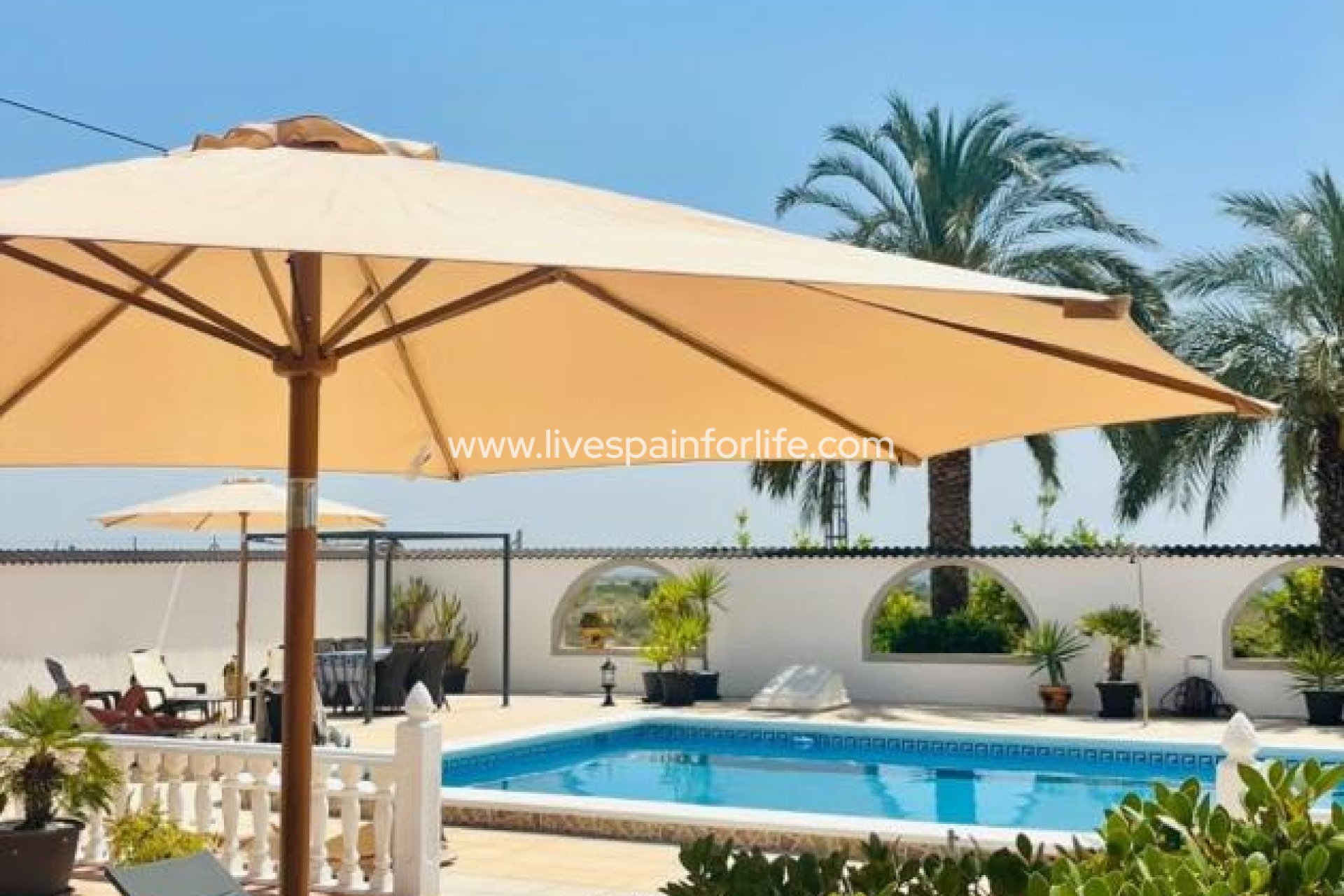 Resale - Country Property -
Albatera