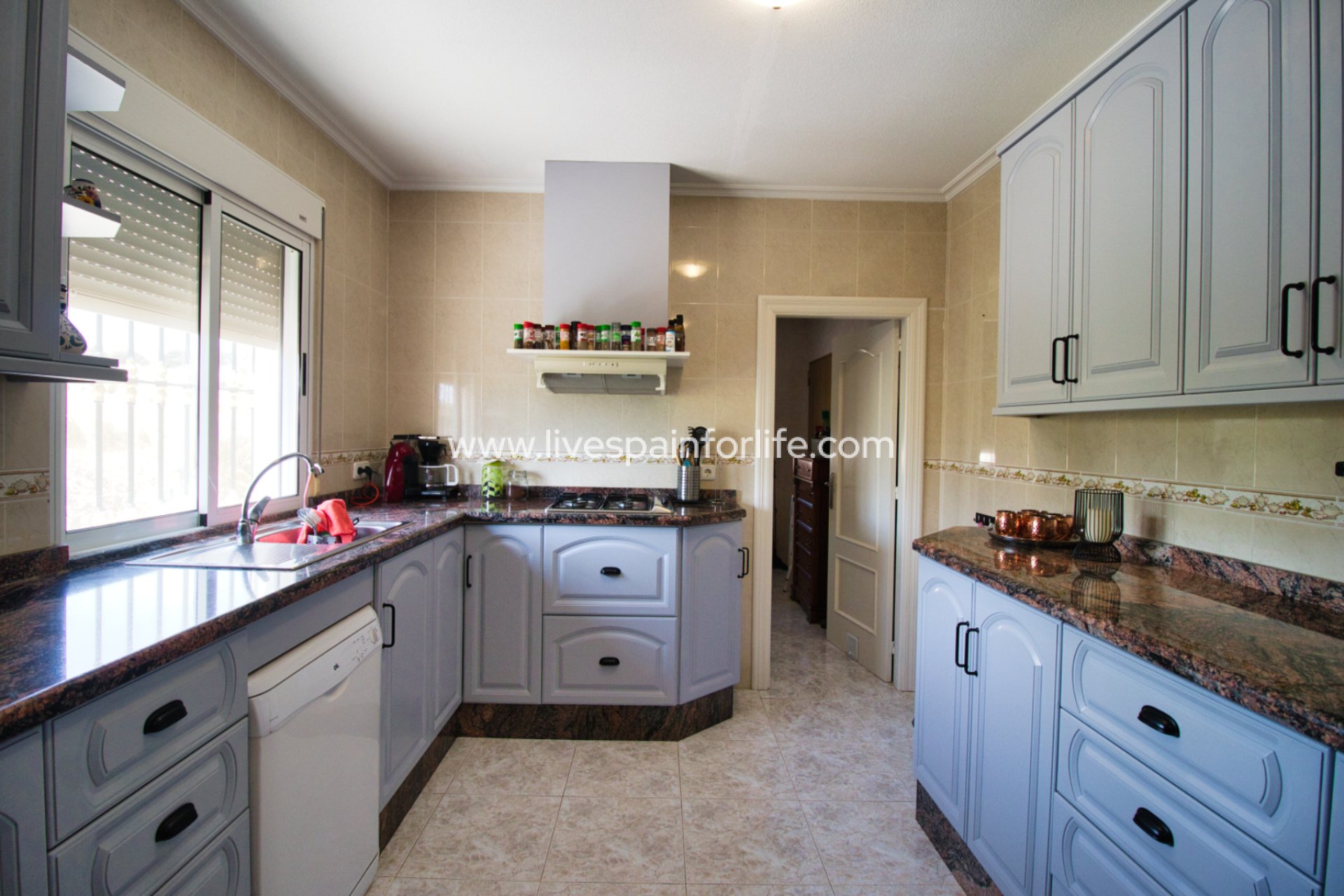 Resale - Country Property -
Albatera