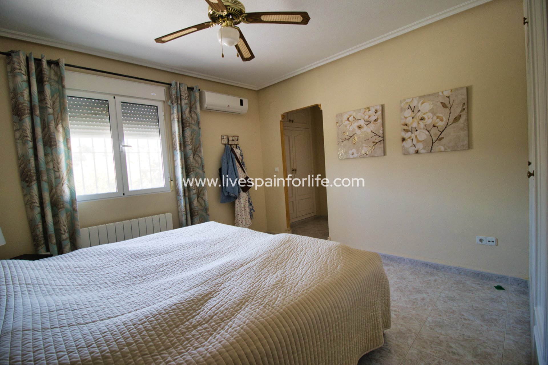 Resale - Country Property -
Albatera