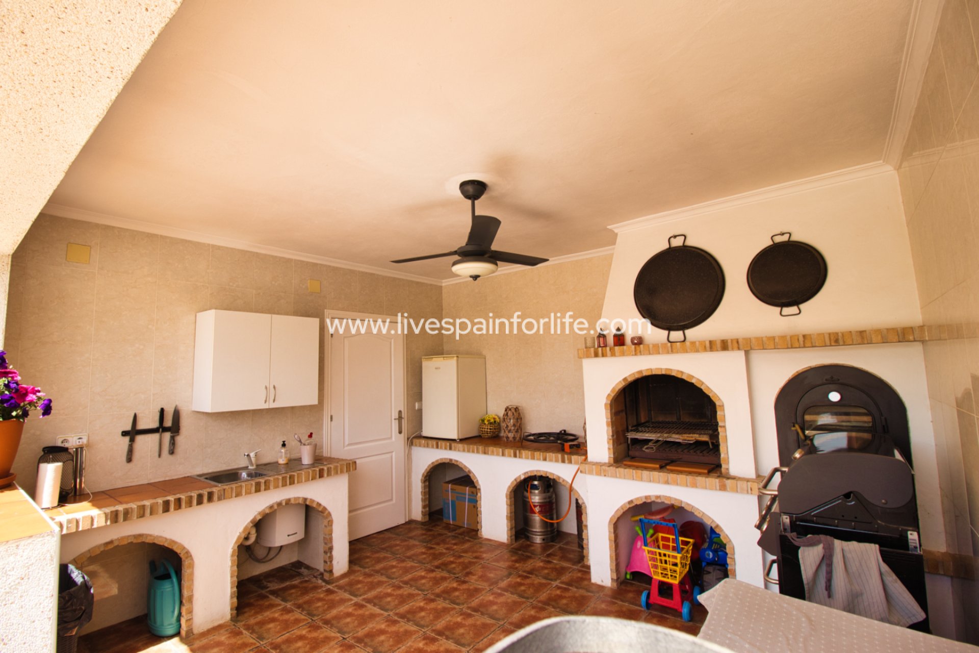 Resale - Country Property -
Albatera