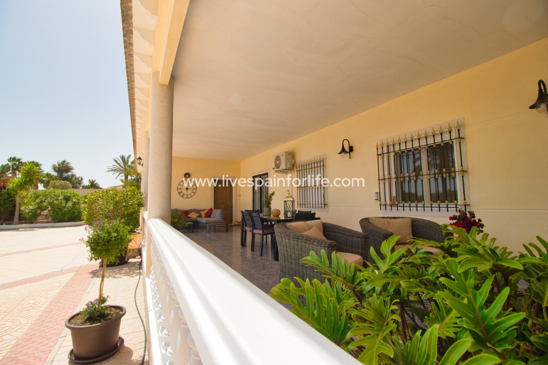 Resale - Country Property -
Albatera