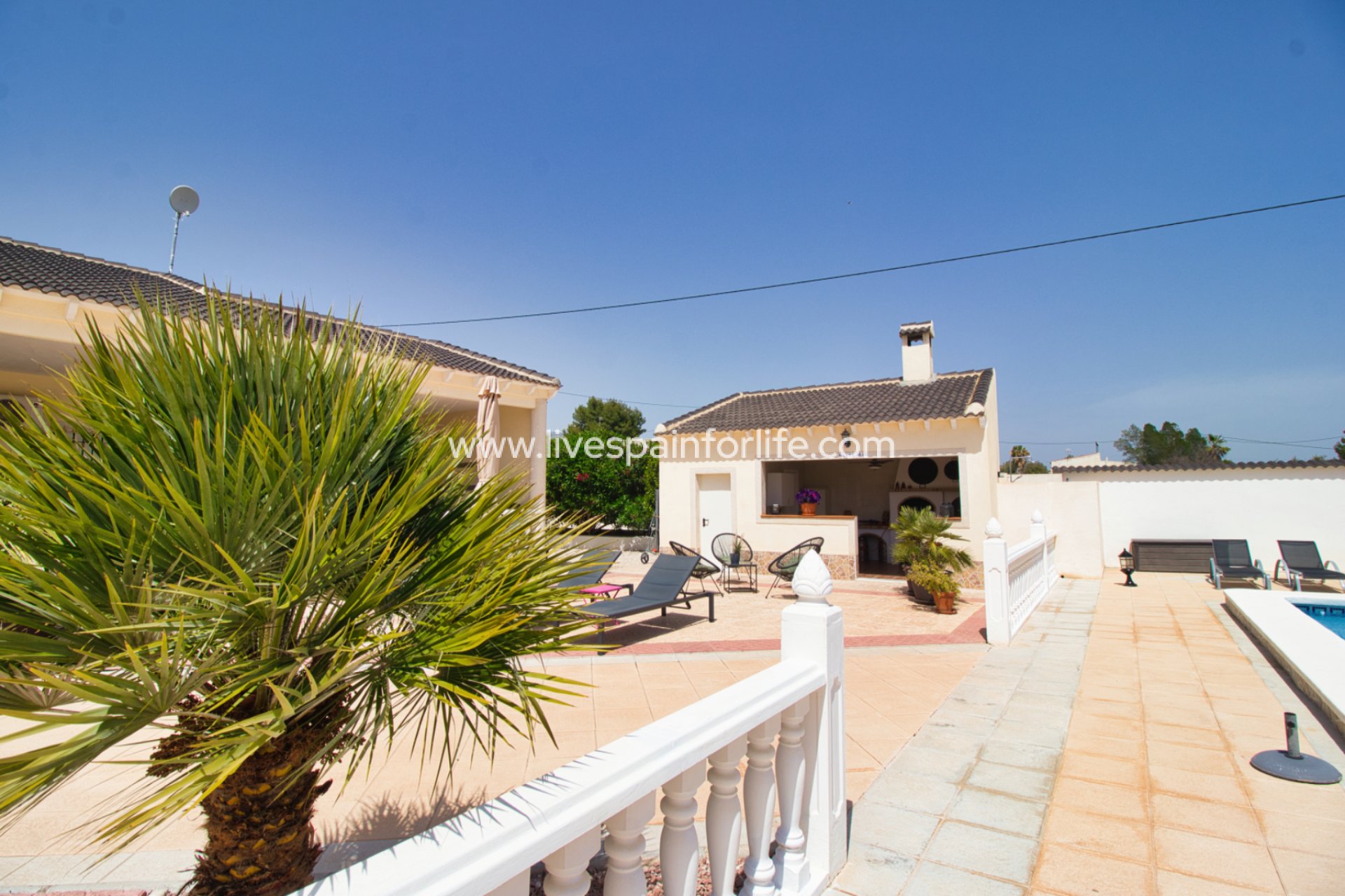 Resale - Country Property -
Albatera