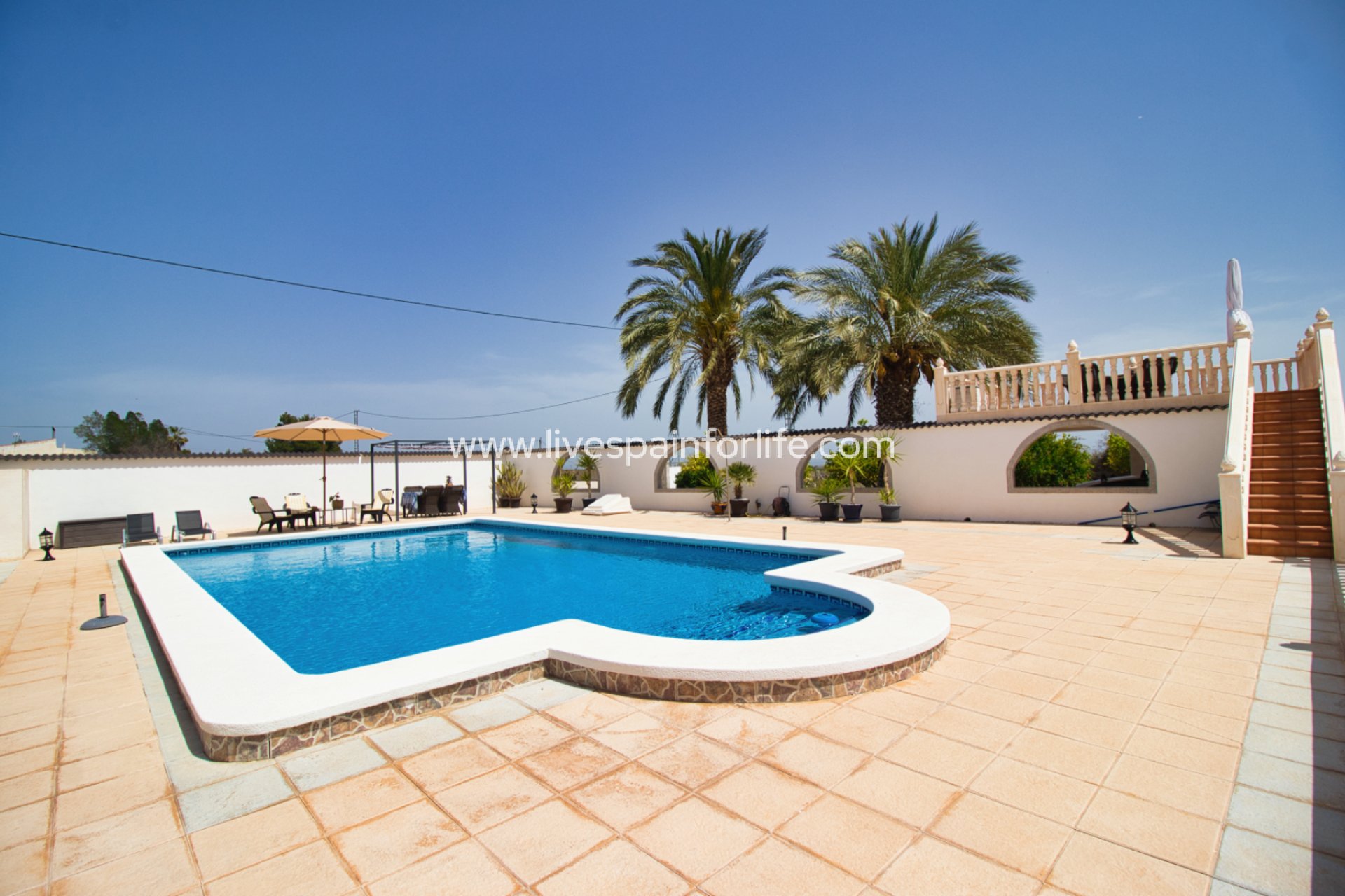 Resale - Country Property -
Albatera