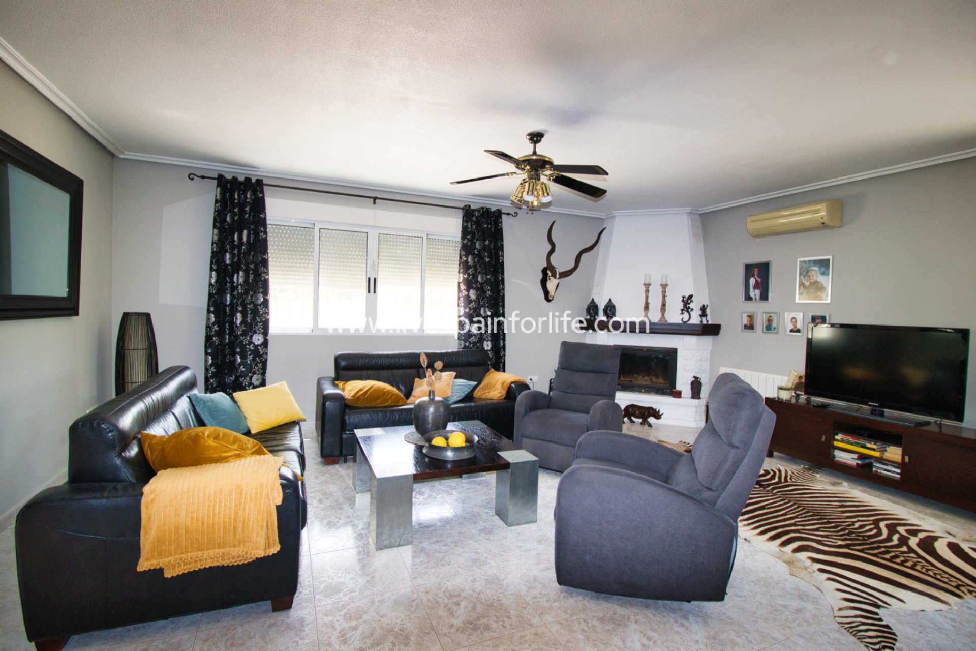 Resale - Country Property -
Albatera