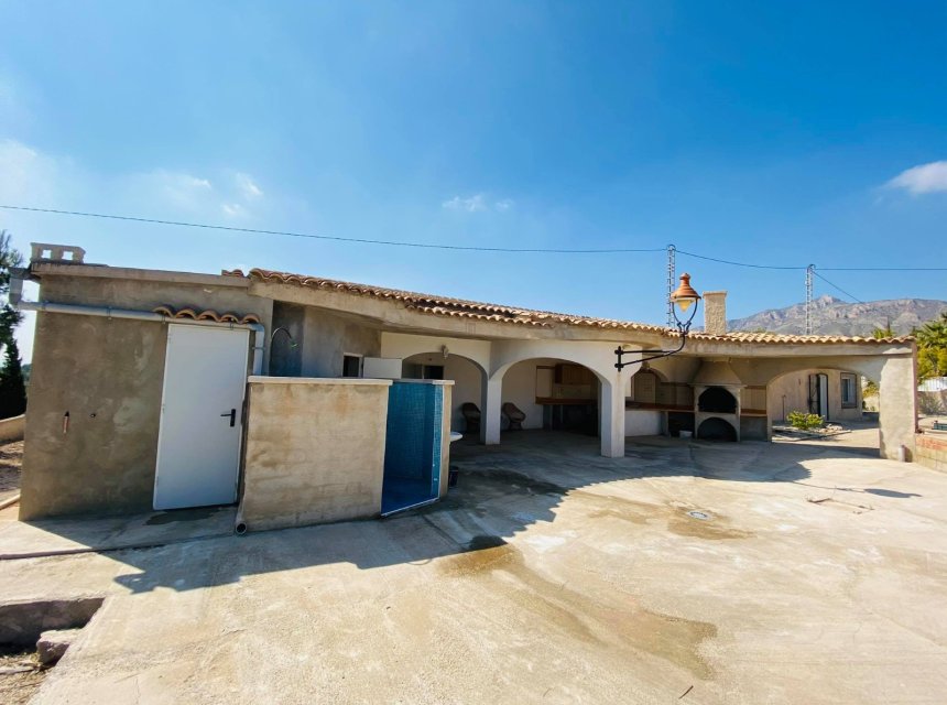 Resale - Country Property -
Albatera