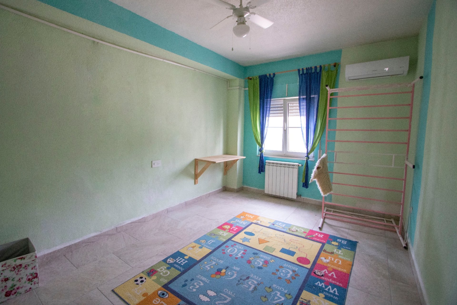 Resale - Country Property -
Albatera