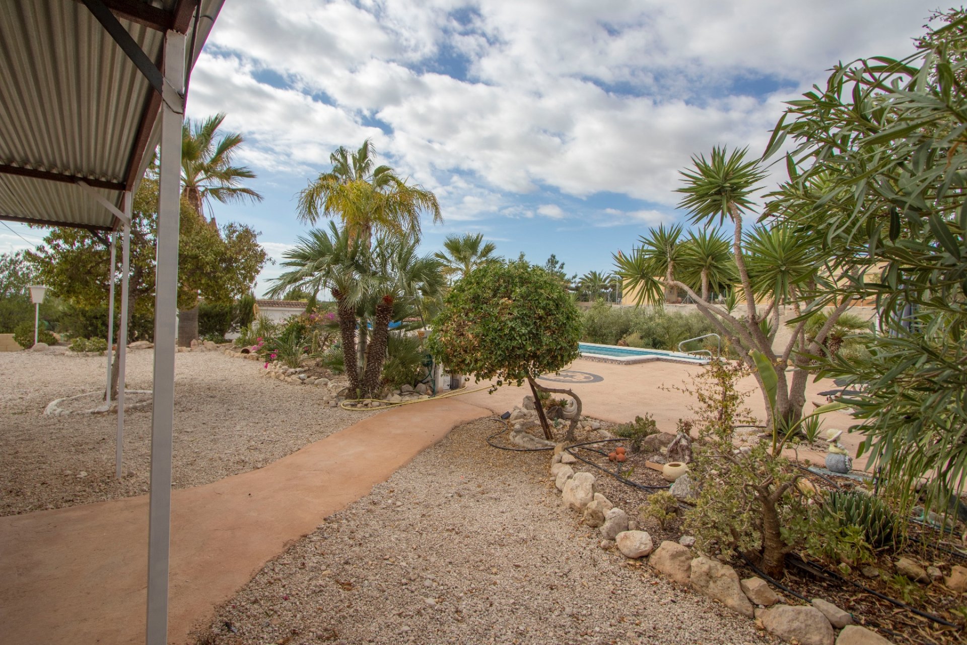 Resale - Country Property -
Albatera