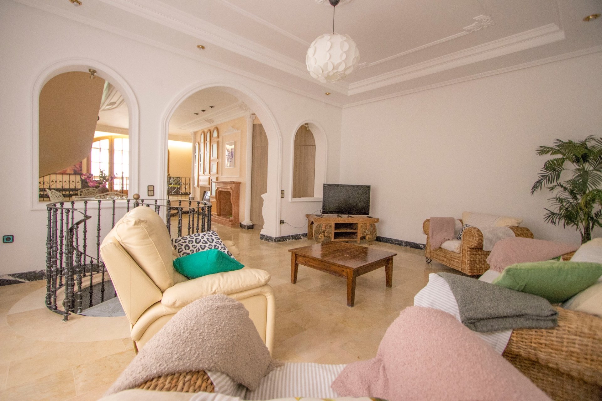 Resale - Country Property -
Albatera