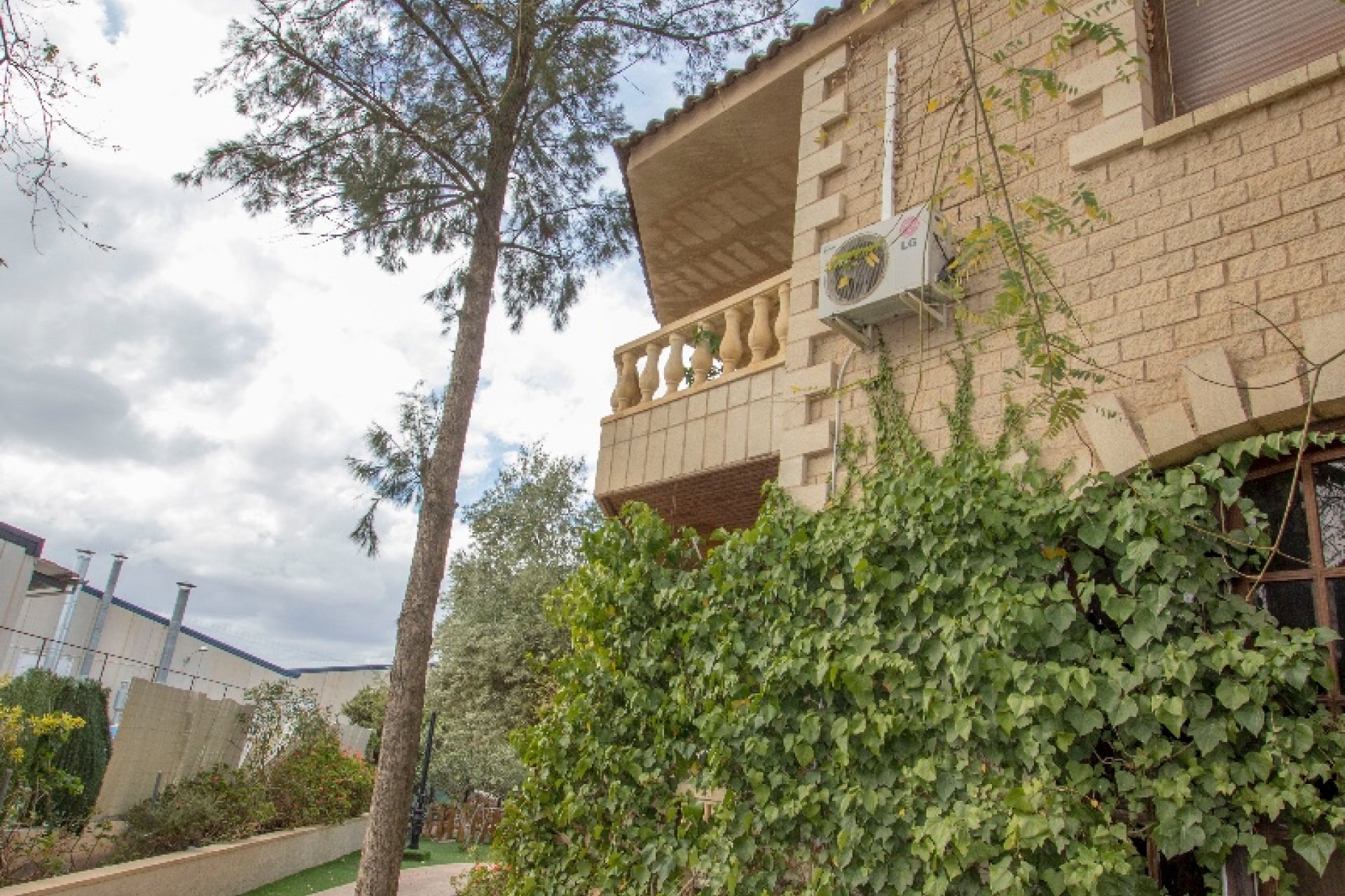 Resale - Country Property -
Albatera