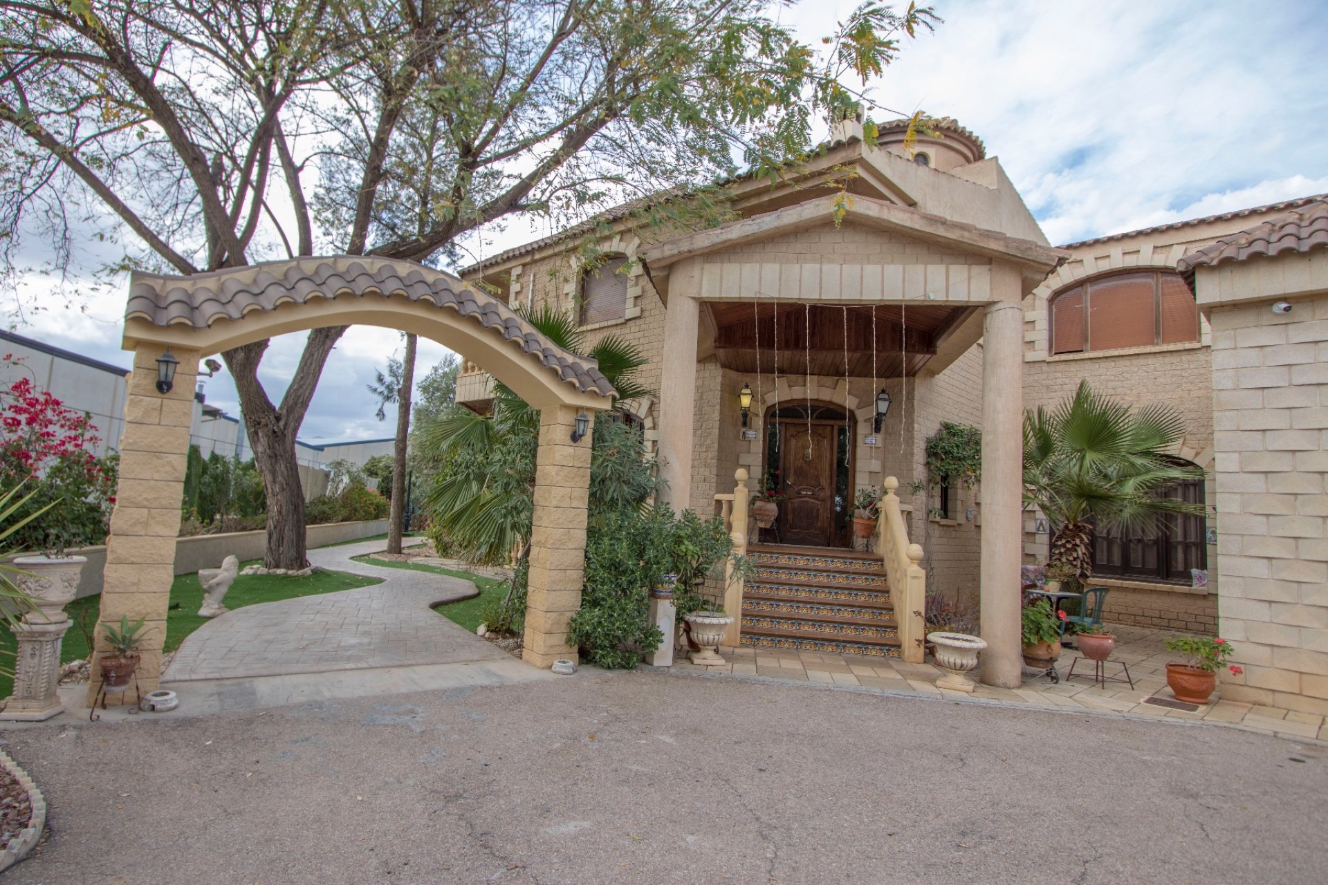 Resale - Country Property -
Albatera