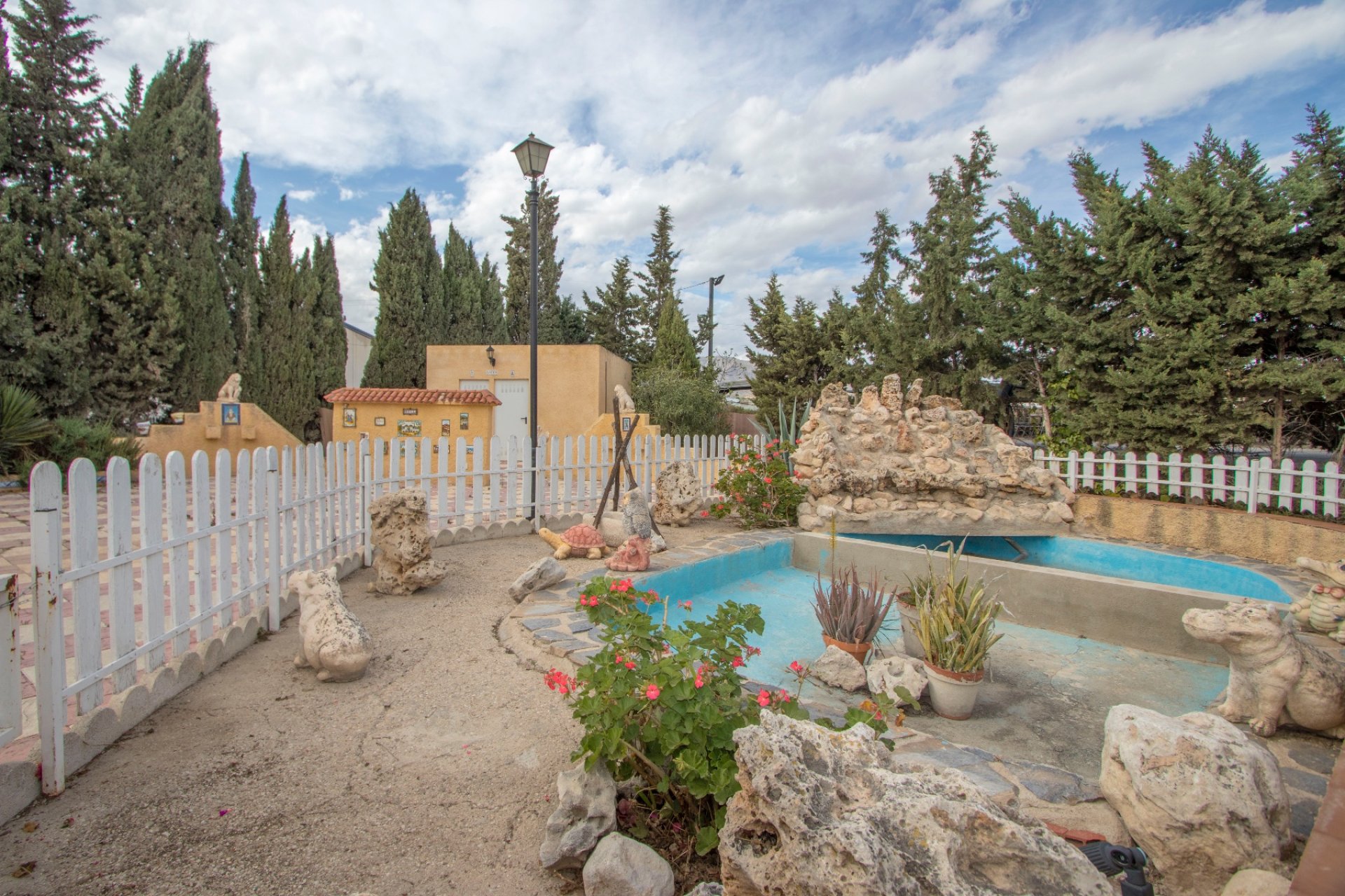 Resale - Country Property -
Albatera