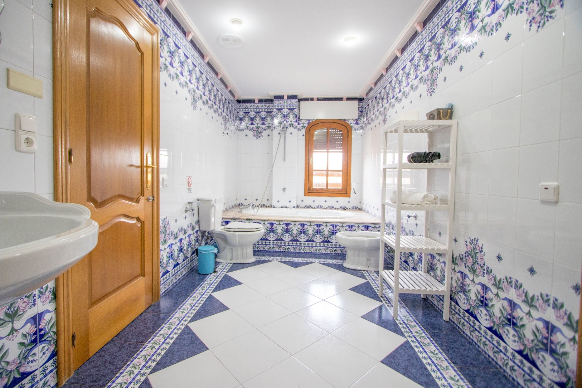 Resale - Country Property -
Albatera