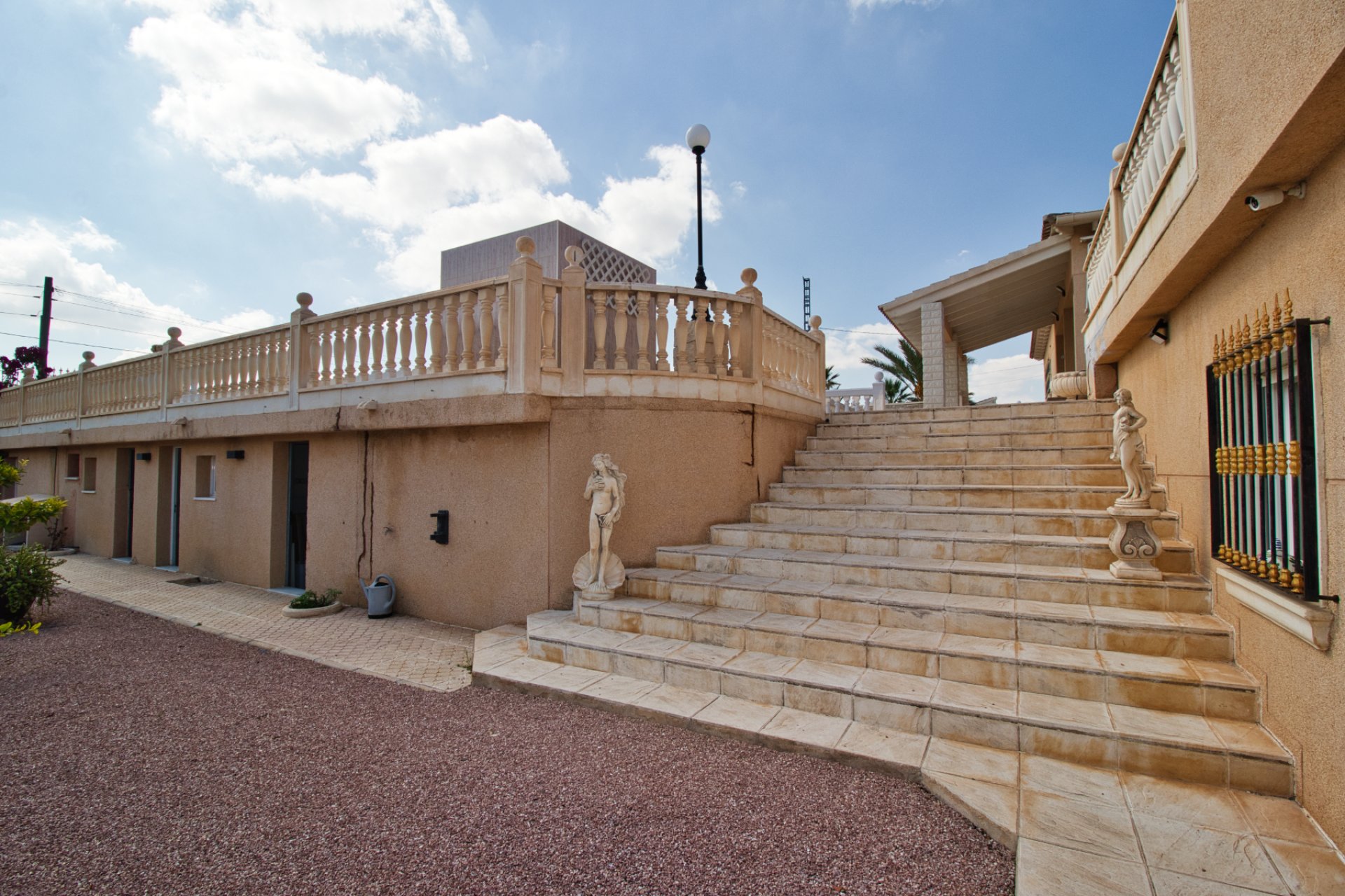 Resale - Country Property -
Albatera