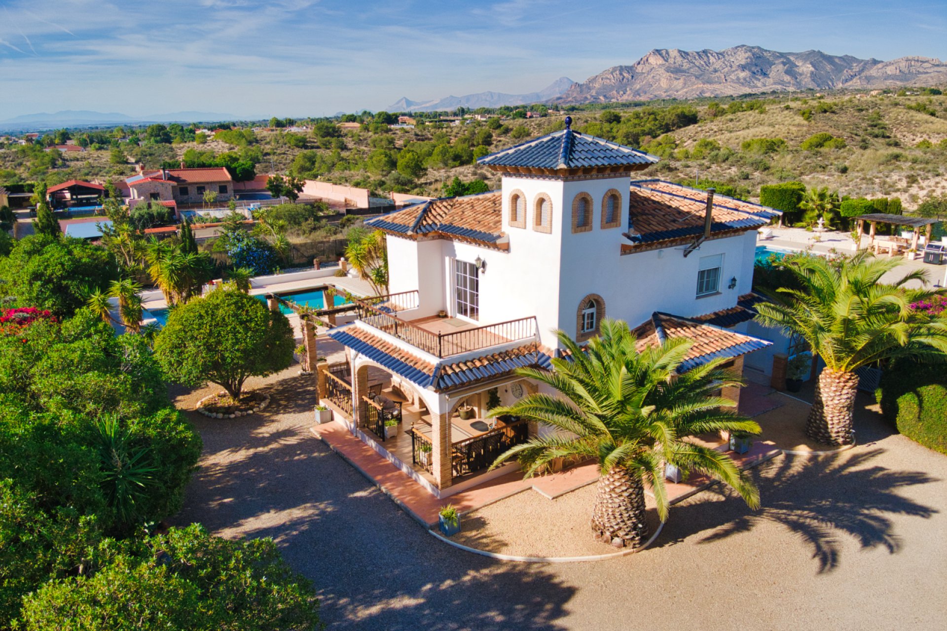 Resale - Country Property -
Albatera