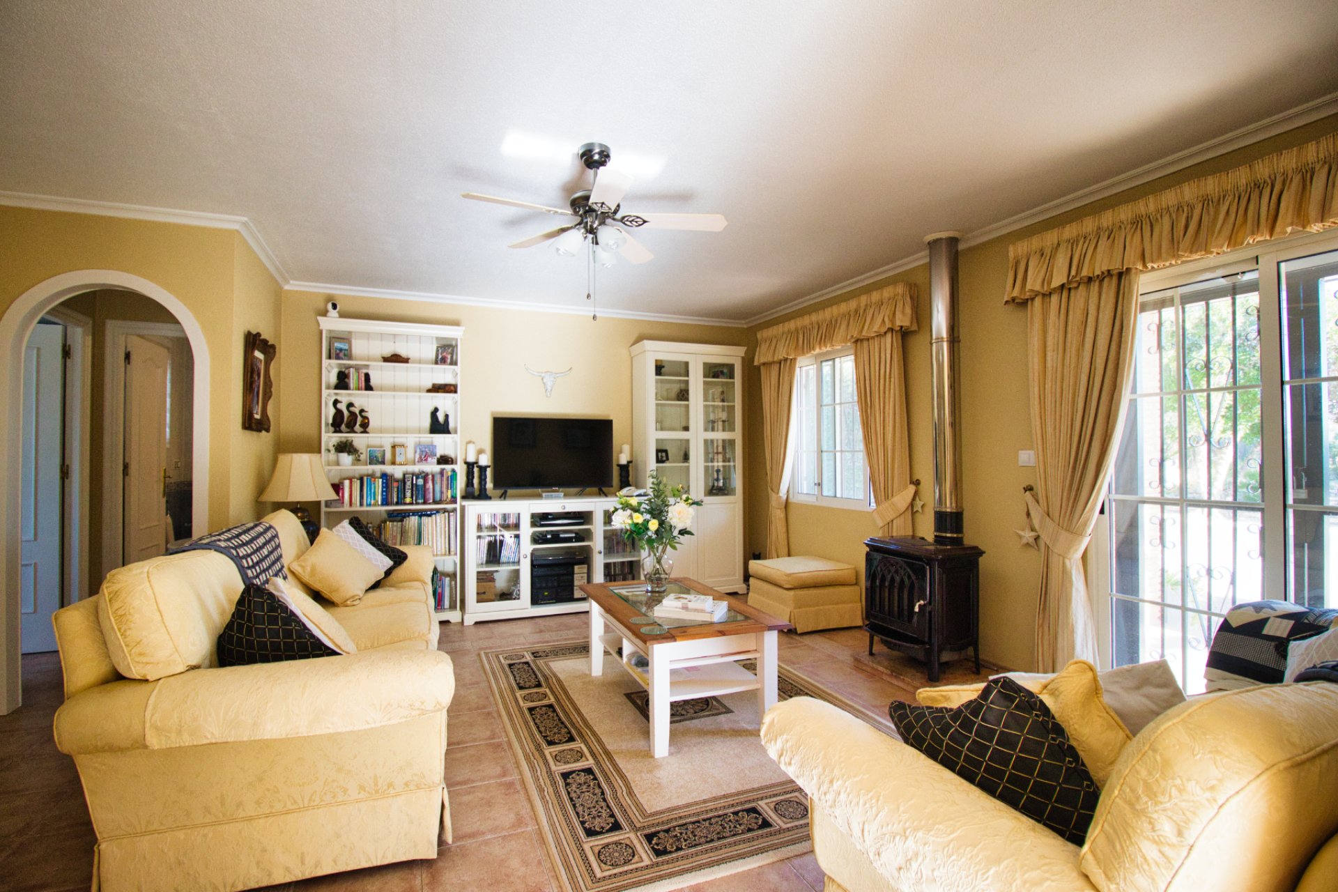 Resale - Country Property -
Albatera