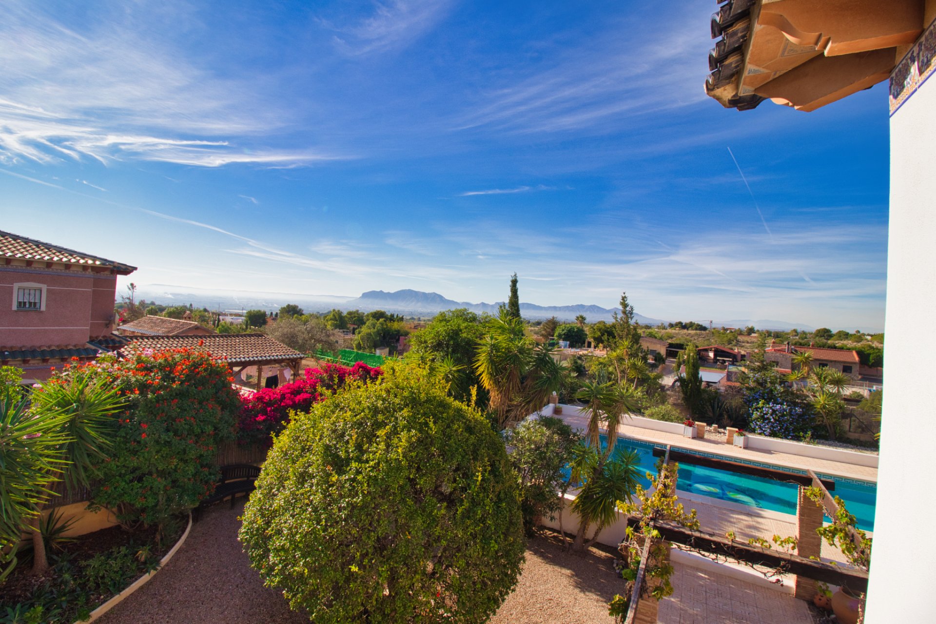 Resale - Country Property -
Albatera