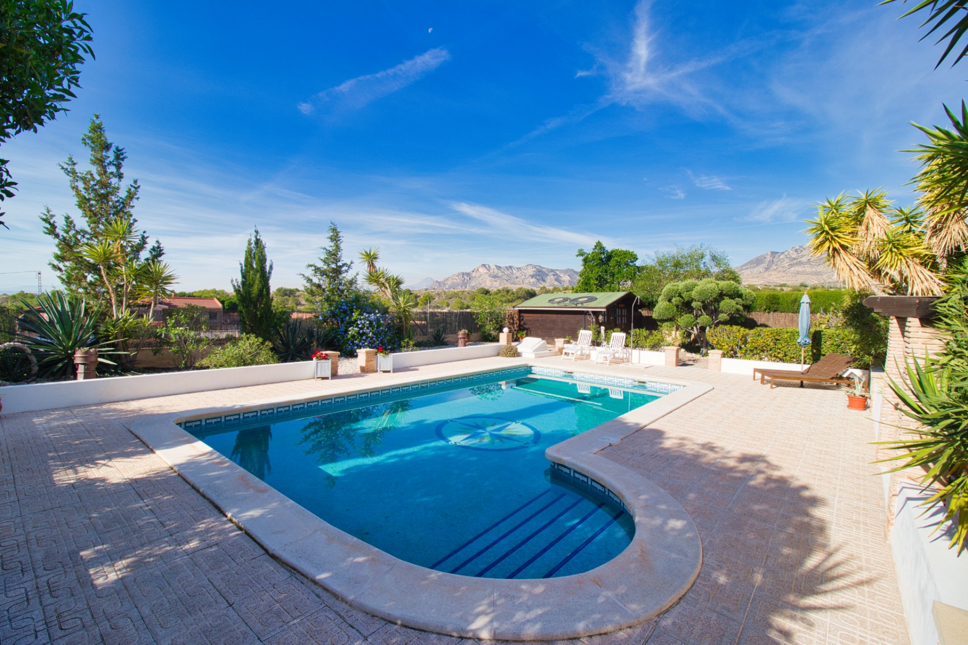 Resale - Country Property -
Albatera