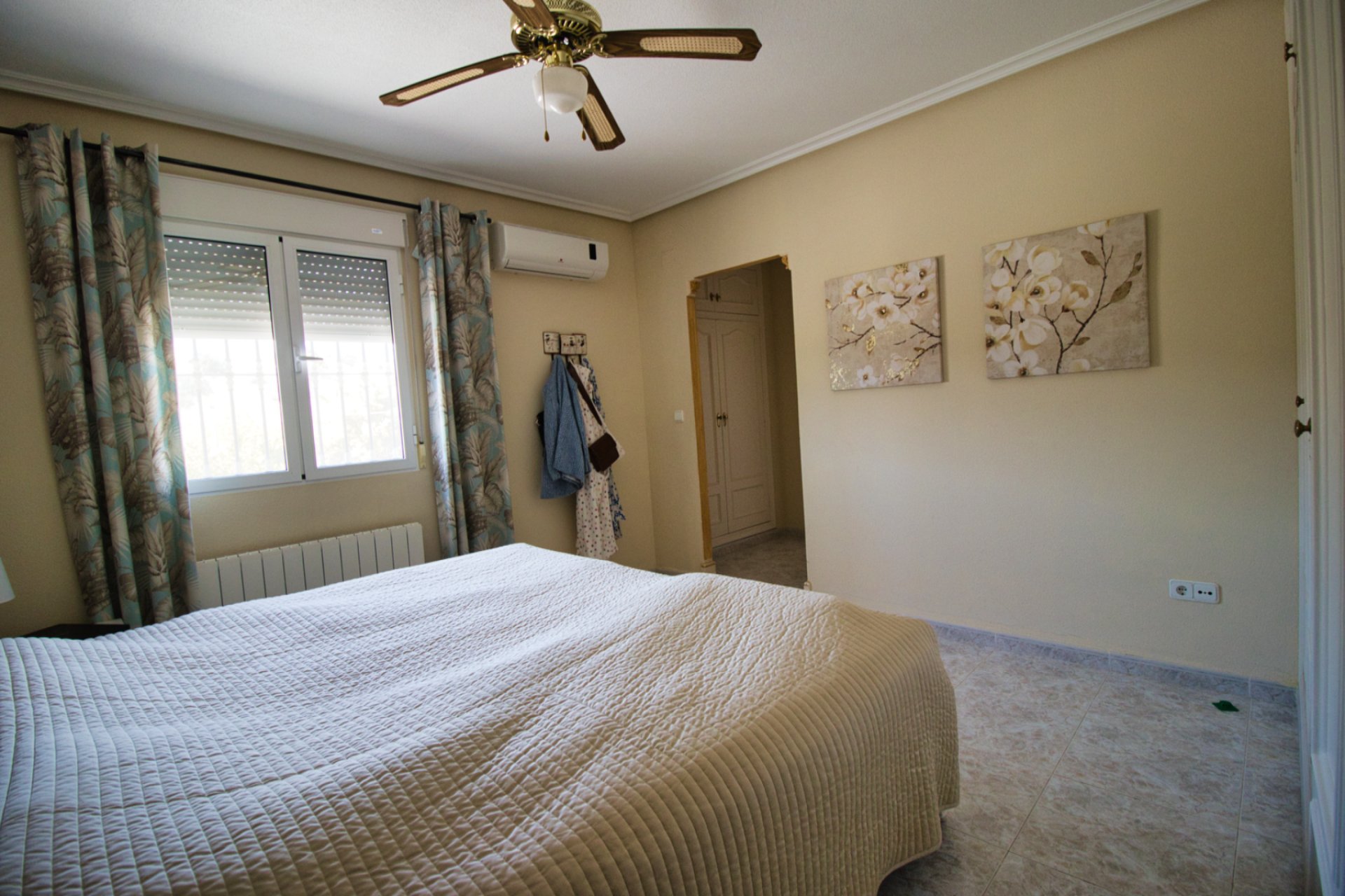 Resale - Country Property -
Albatera