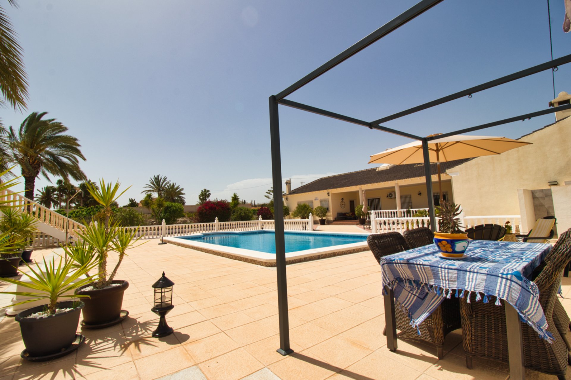 Resale - Country Property -
Albatera