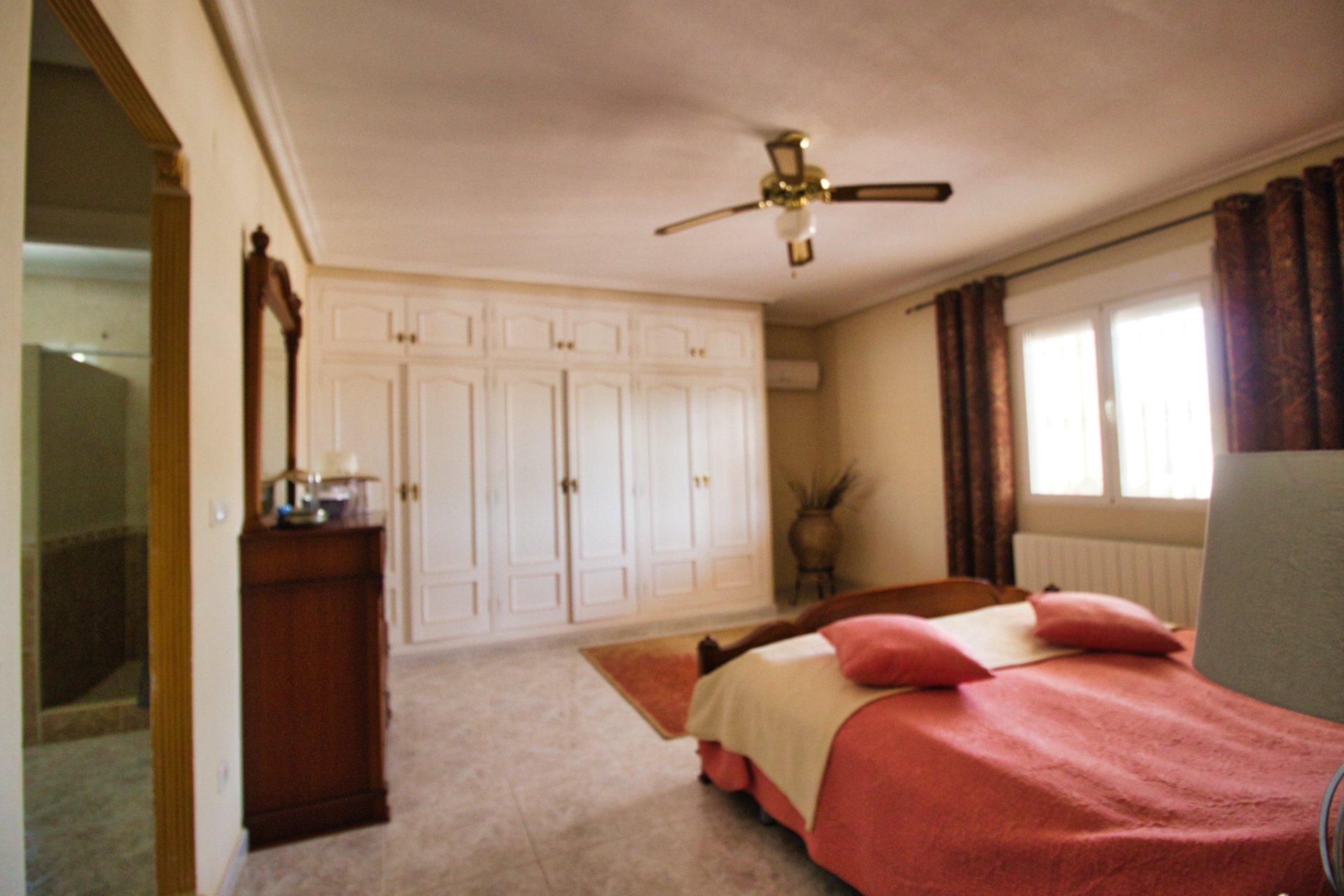 Resale - Country Property -
Albatera