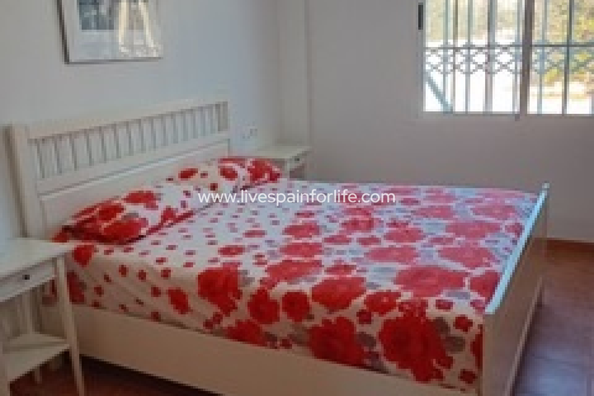 Resale - Country Property -
Albatera