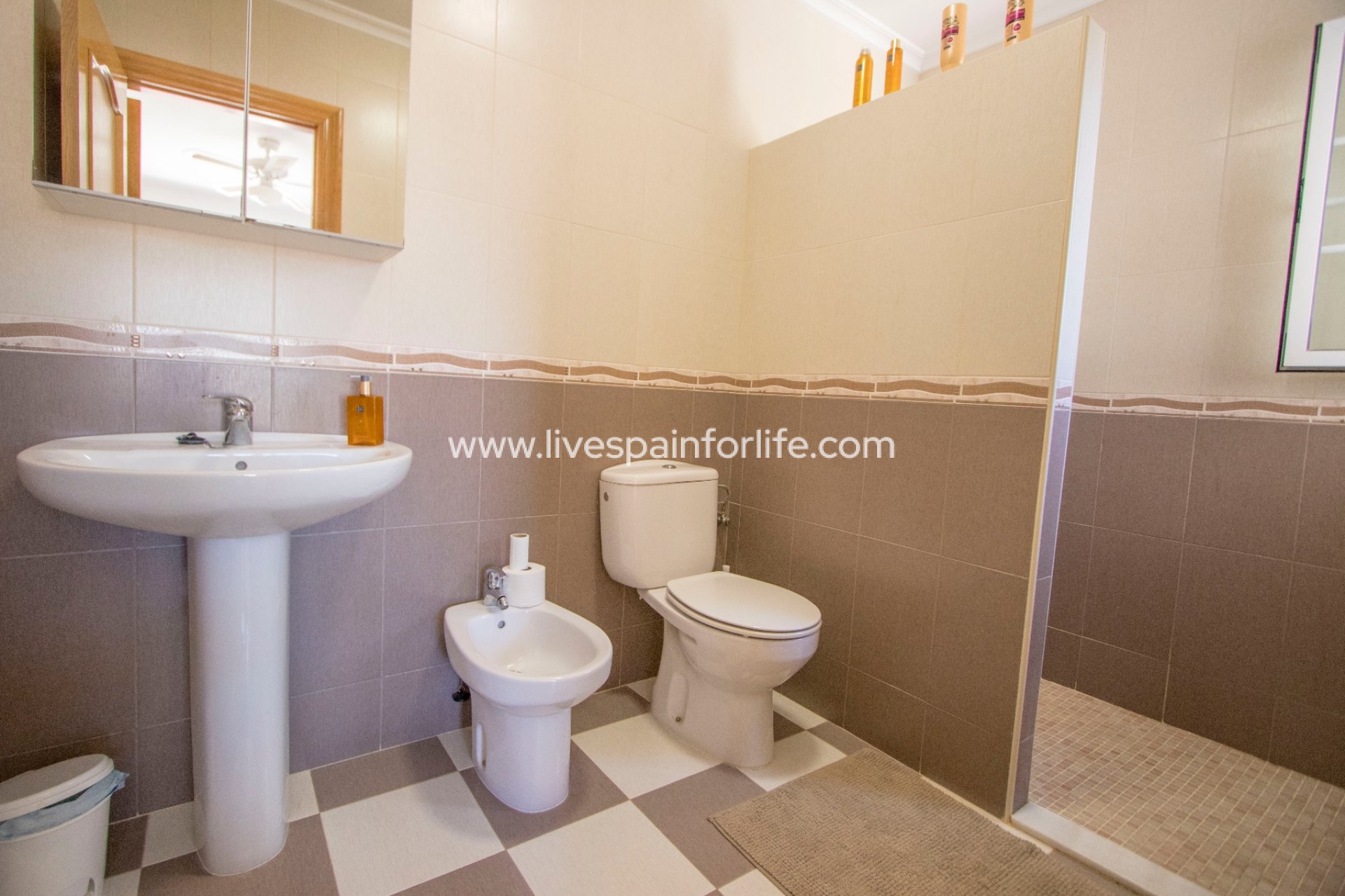 Resale - Country Property -
Albatera