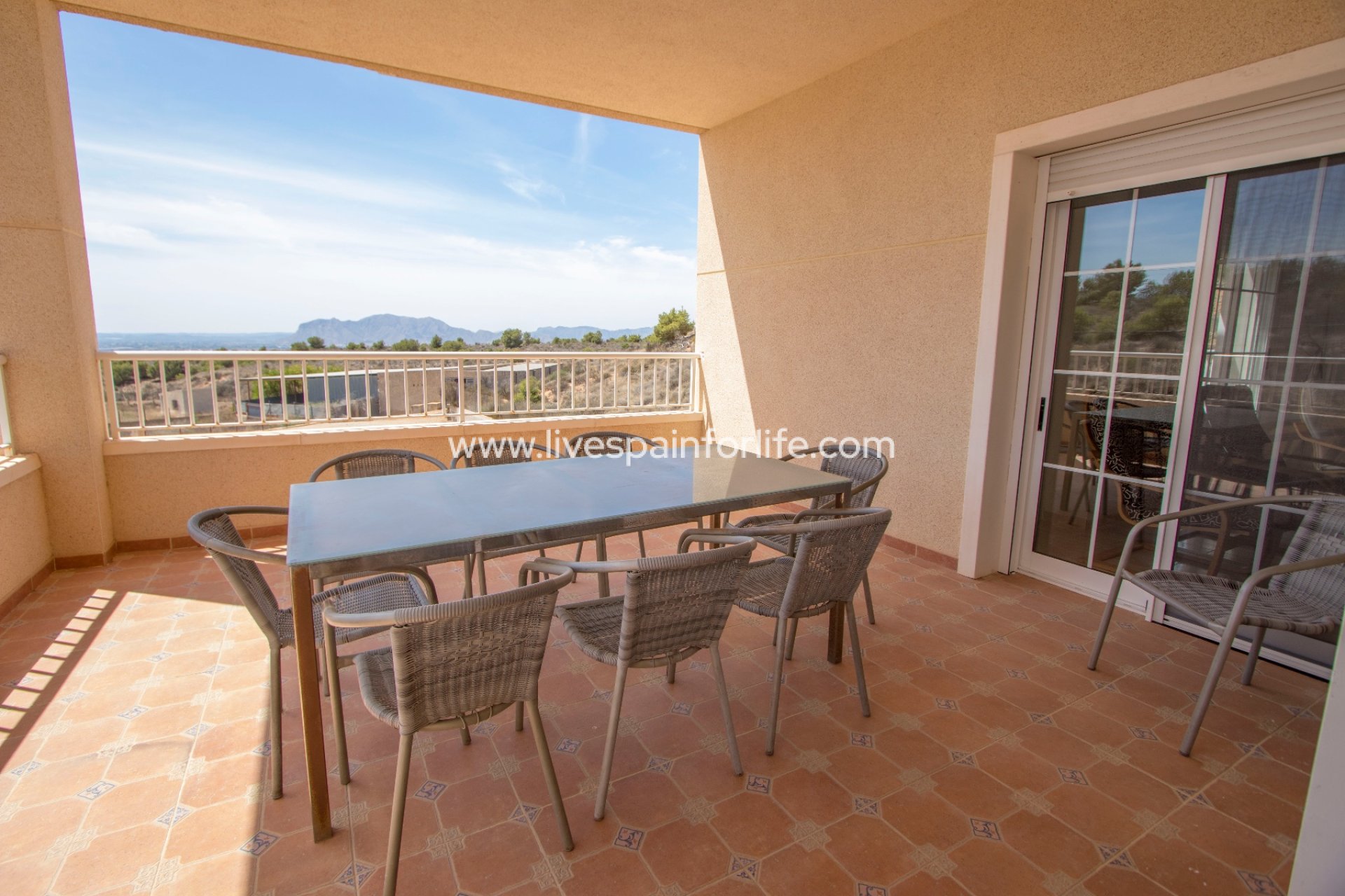 Resale - Country Property -
Albatera