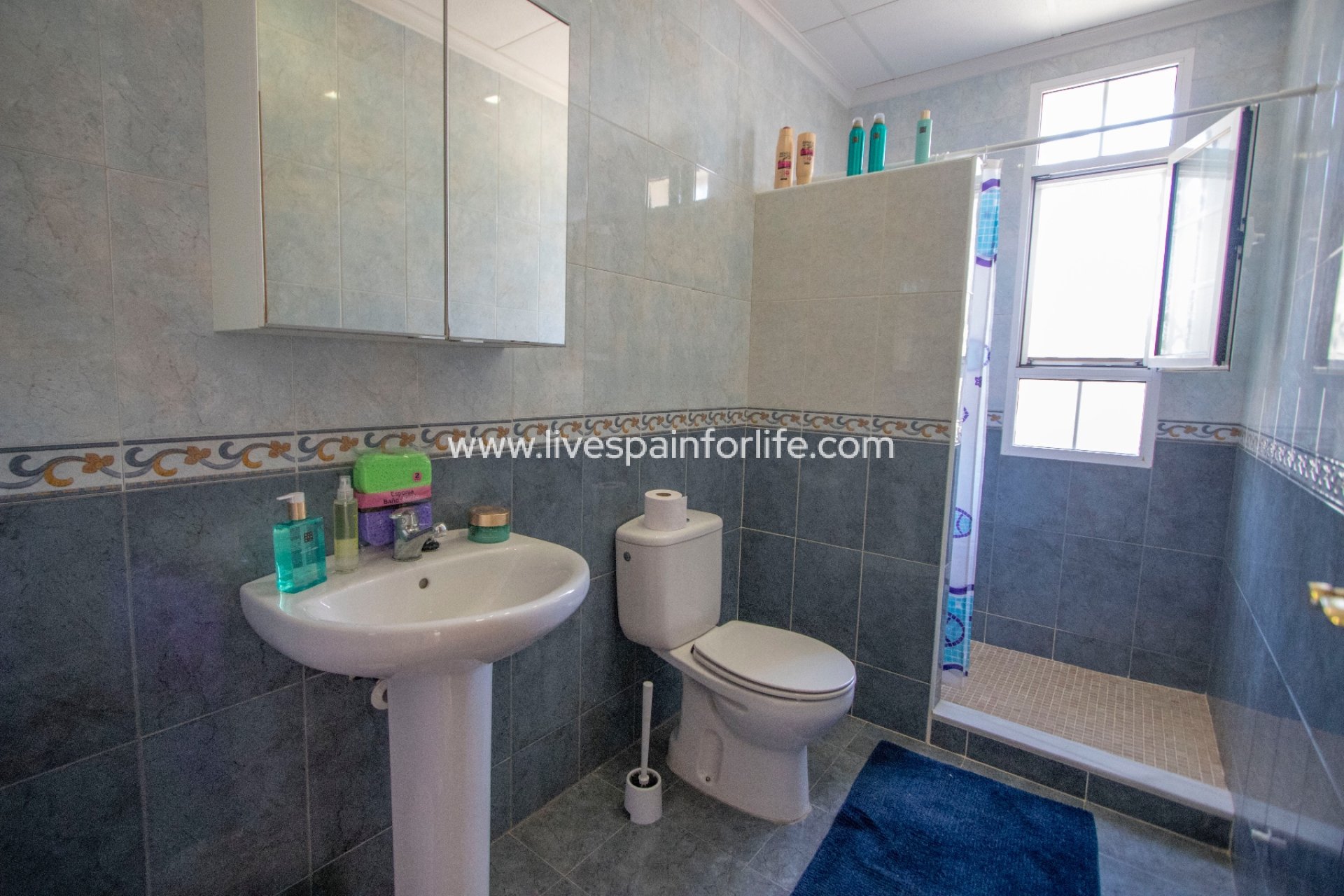 Resale - Country Property -
Albatera