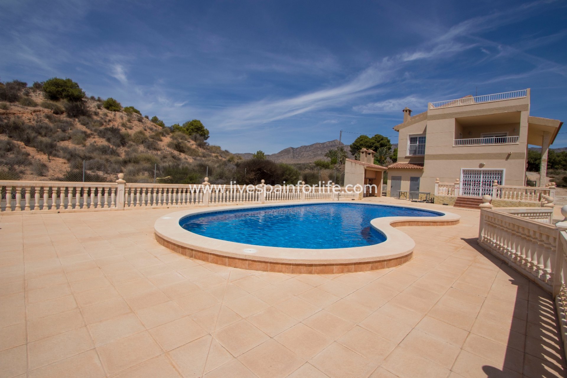 Resale - Country Property -
Albatera