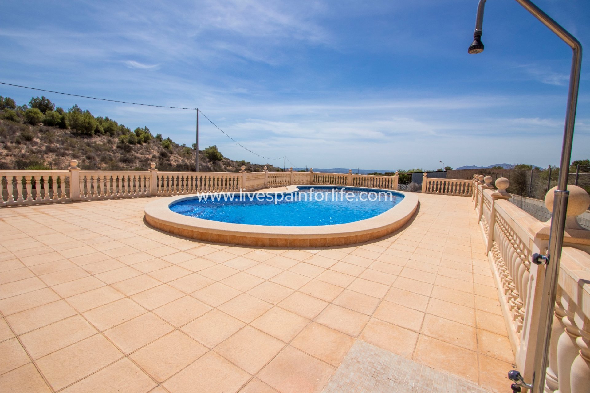 Resale - Country Property -
Albatera