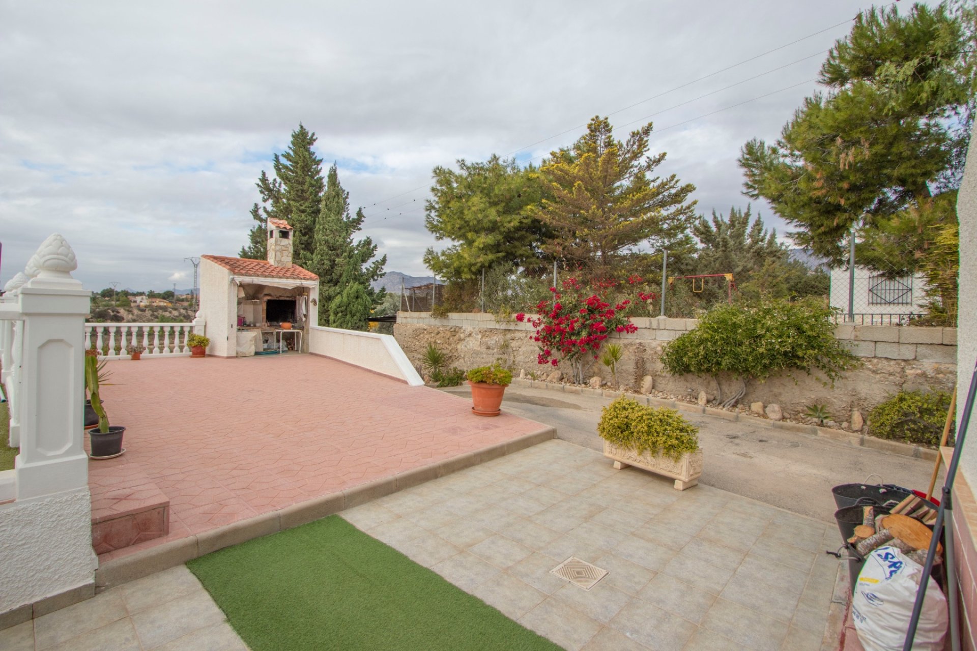 Resale - Country Property -
Albatera